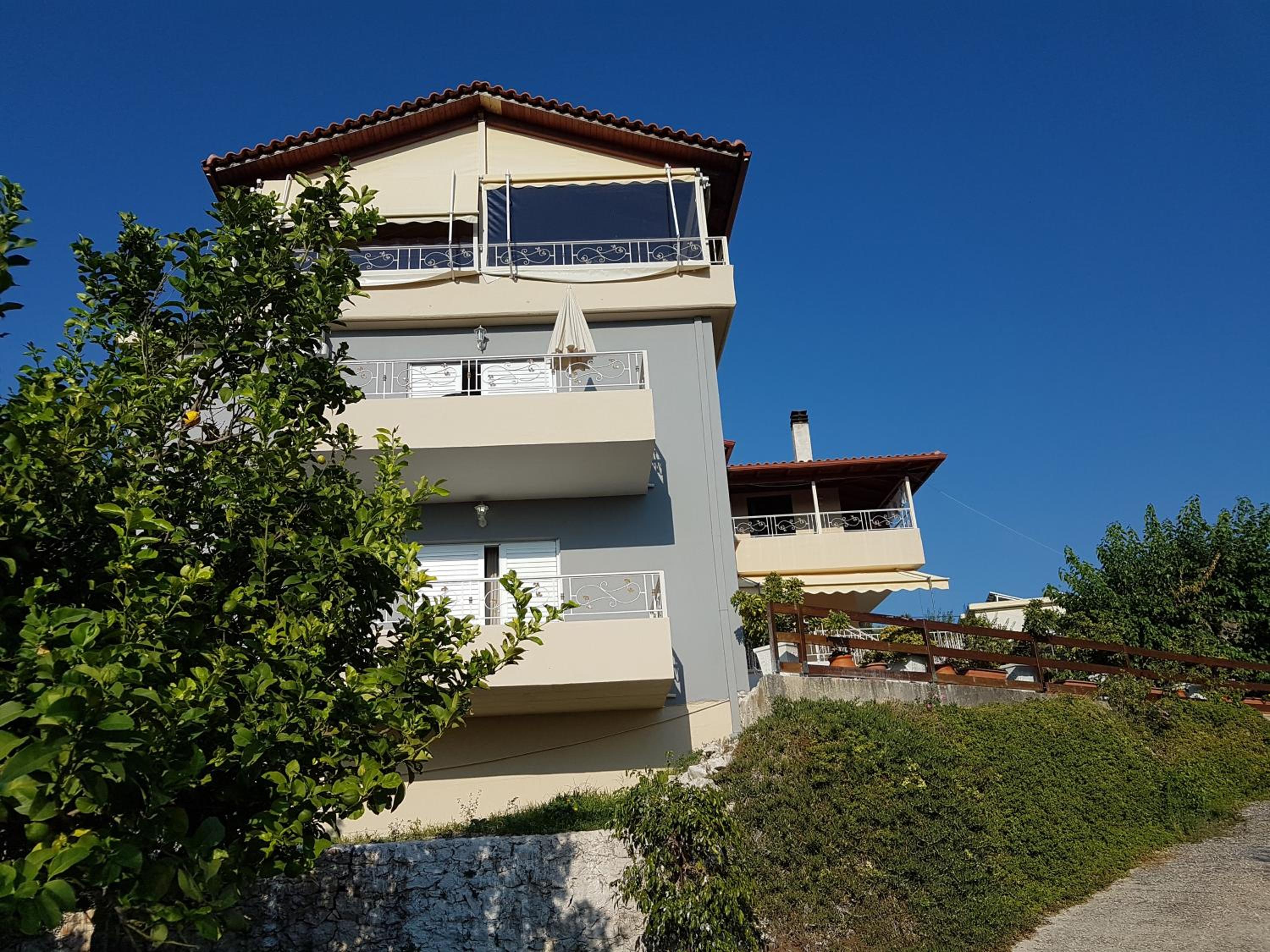 Vito's Parga View Apartments