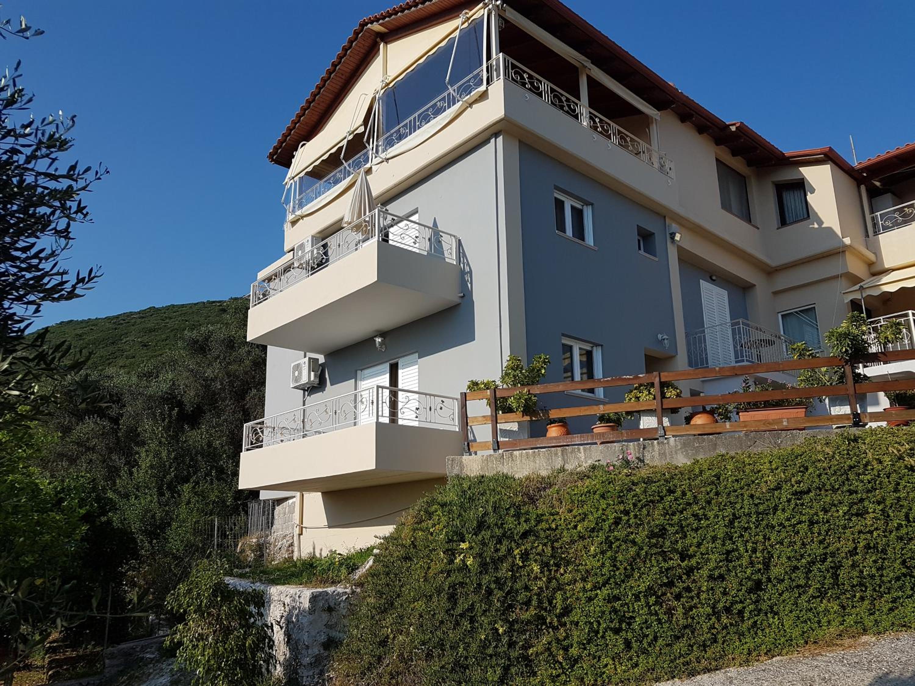 Vito's Parga View Apartments