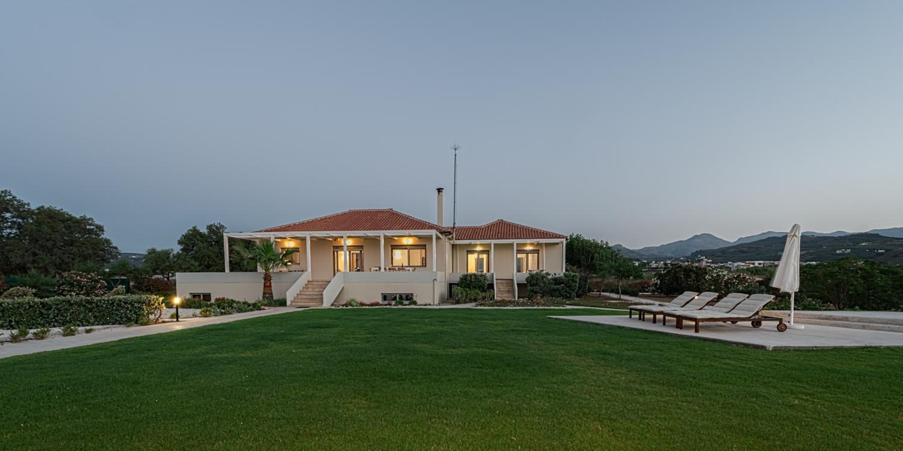 Akti Villa