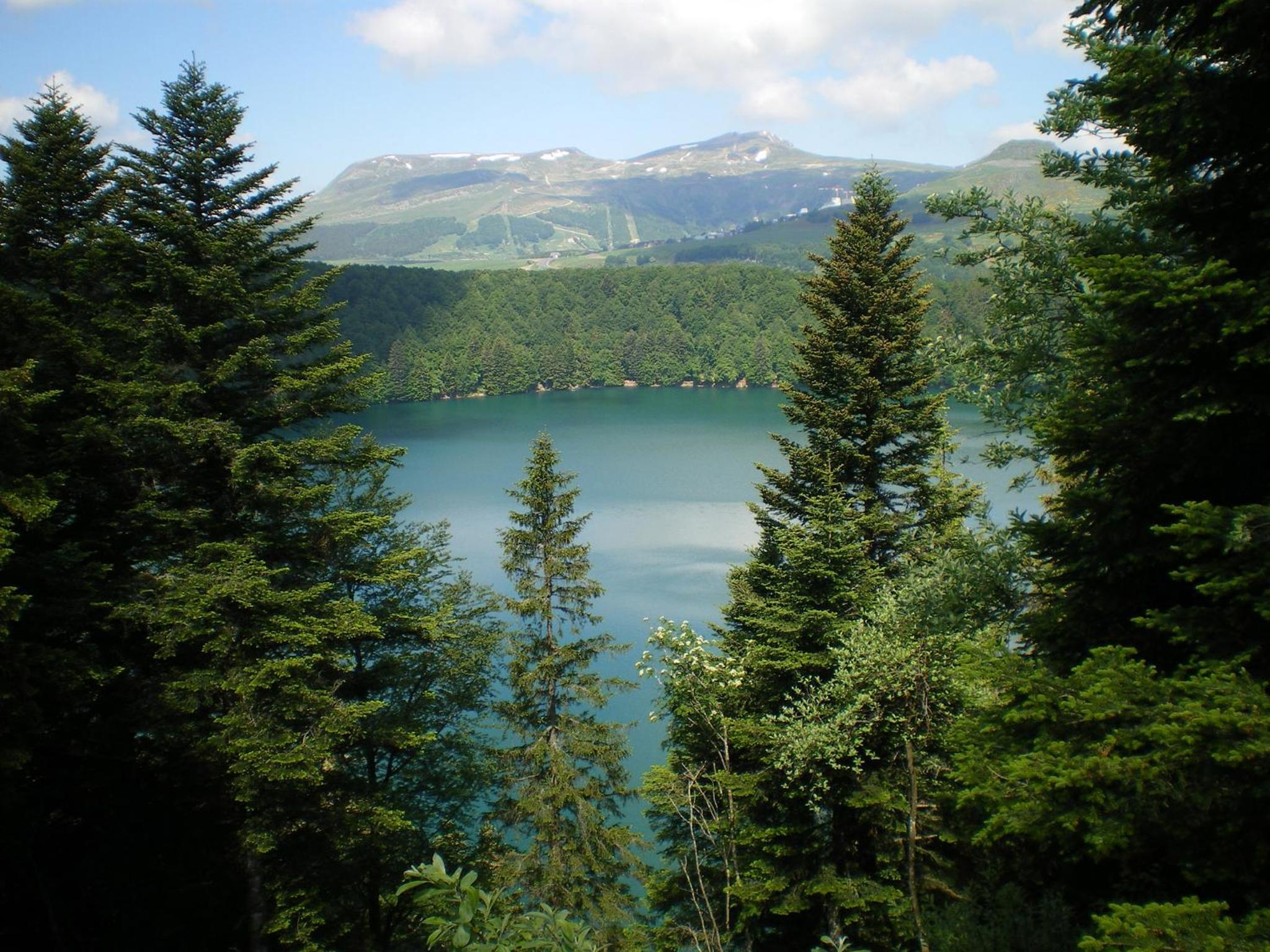 Les Chenets view 2