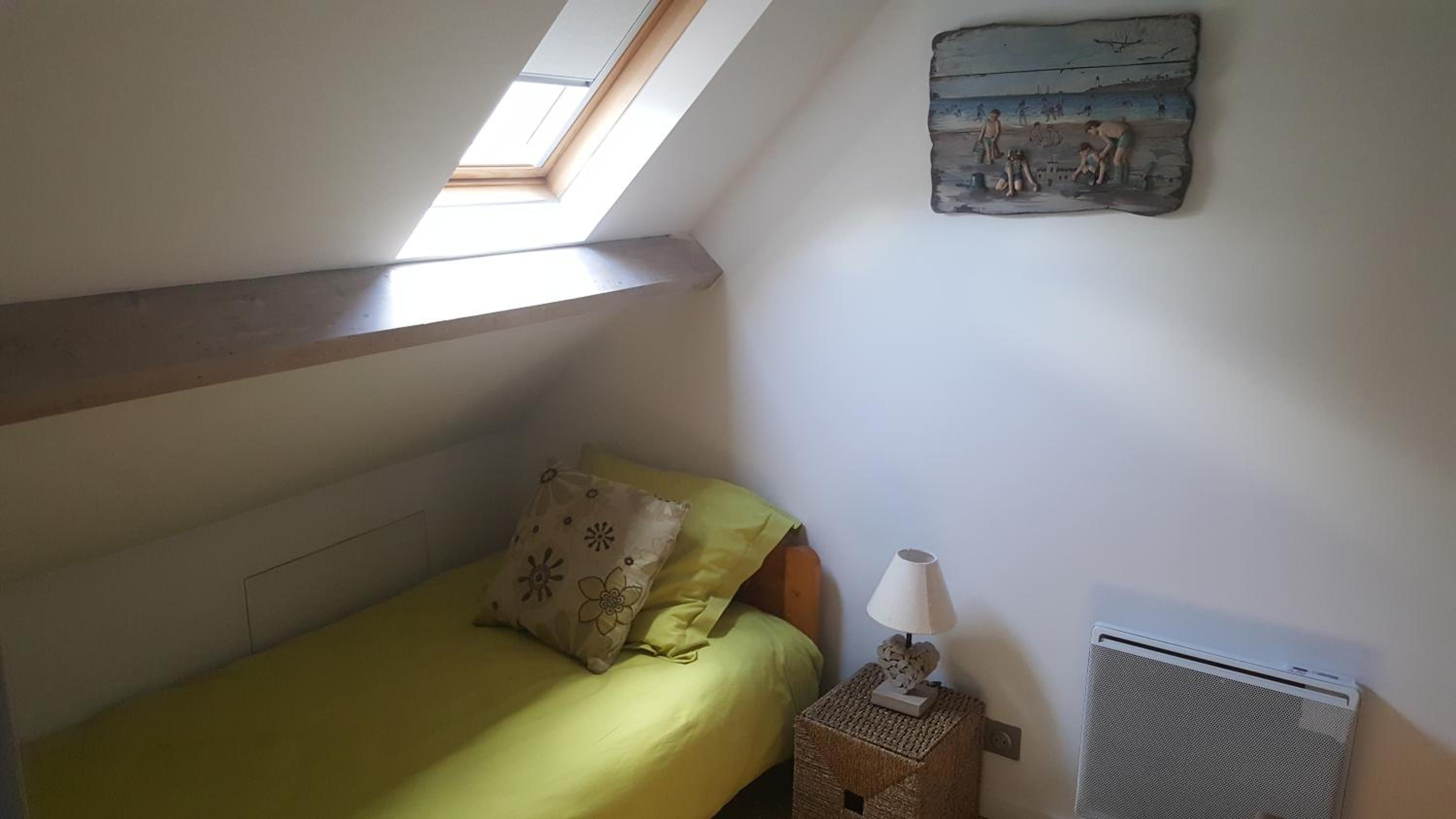 Maisoun Pequeux view 4