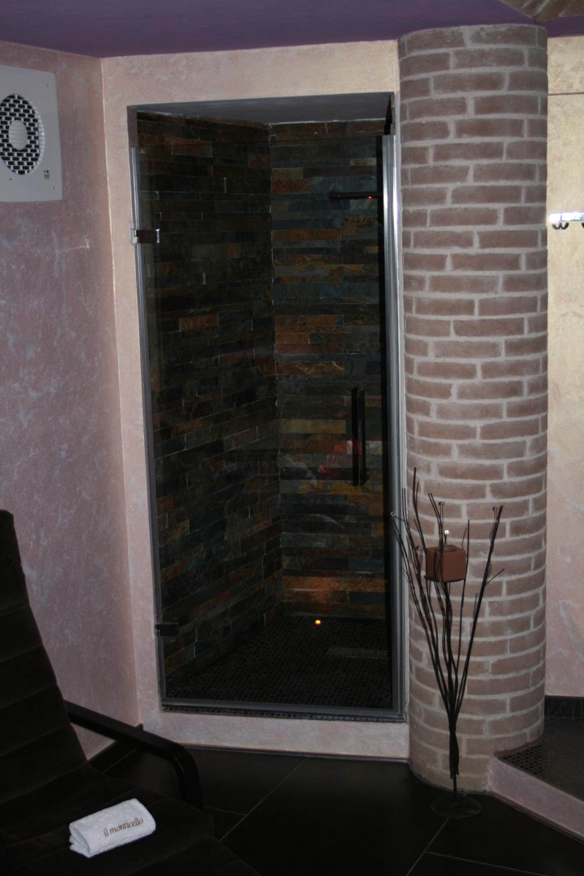 Photo 31