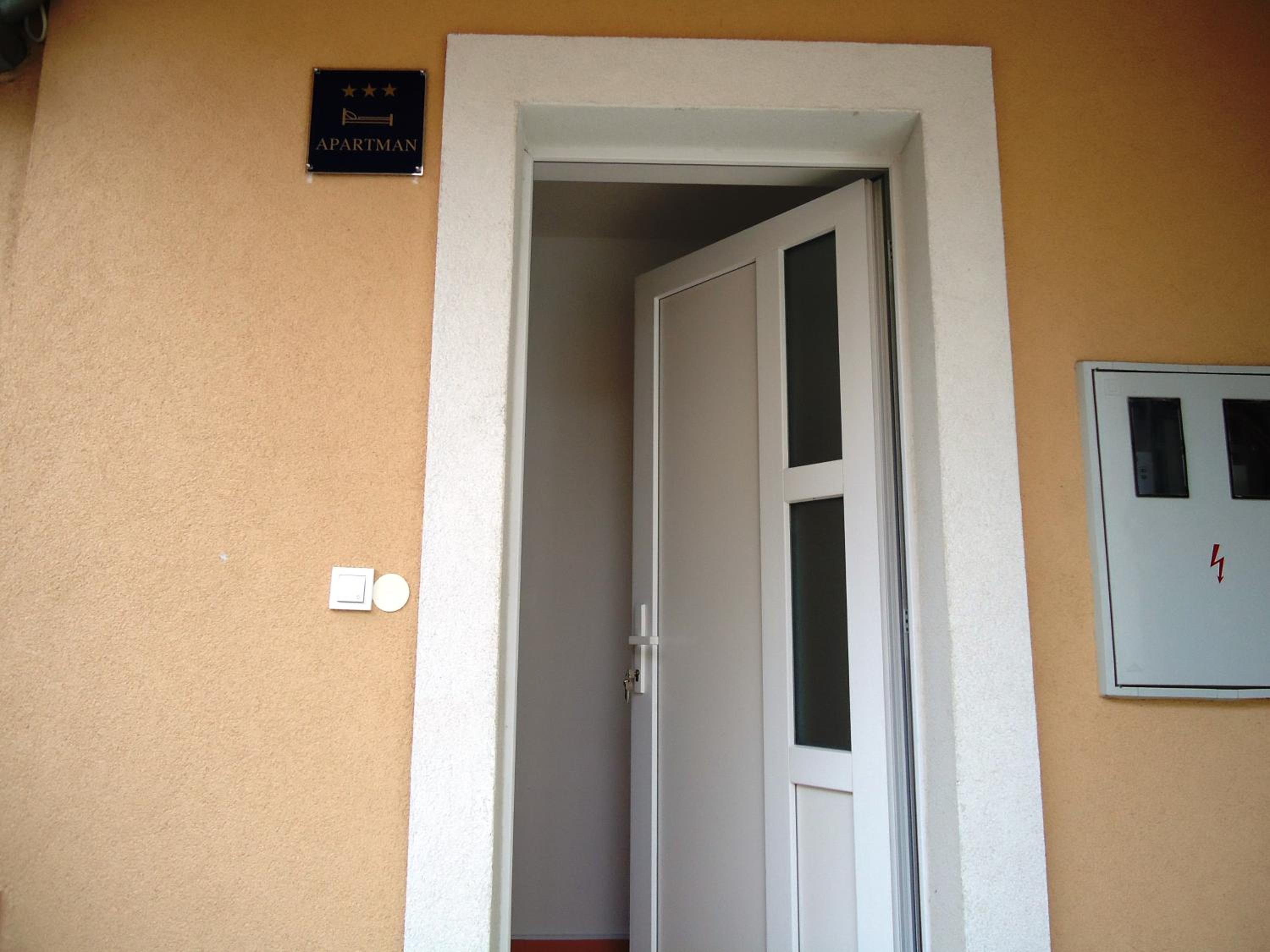 Photo 35