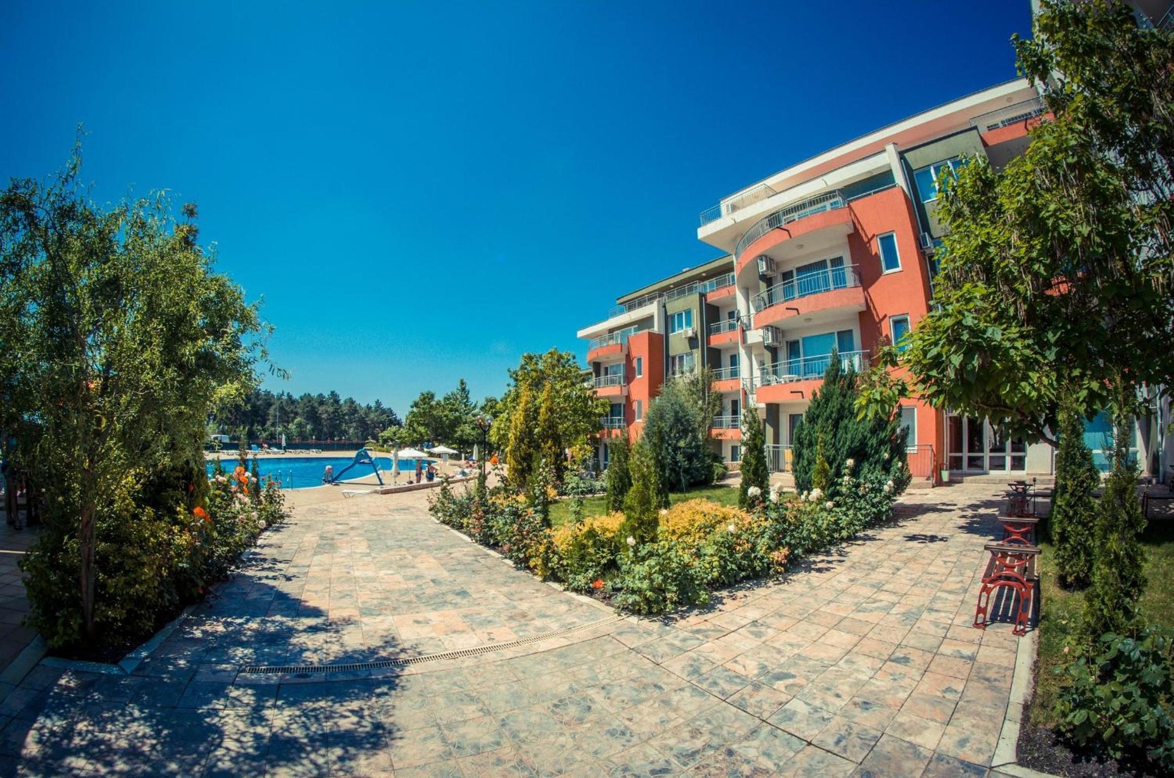 GT Green Fort Beach Apartments