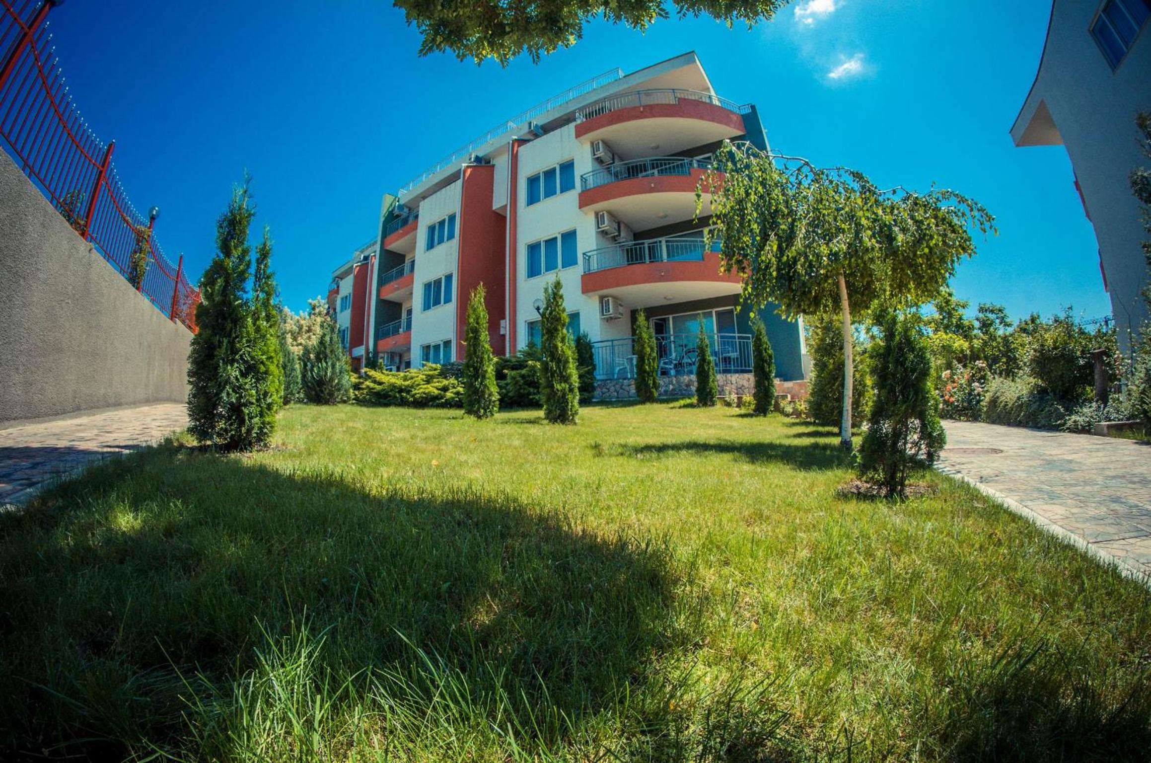 GT Green Fort Beach Apartments