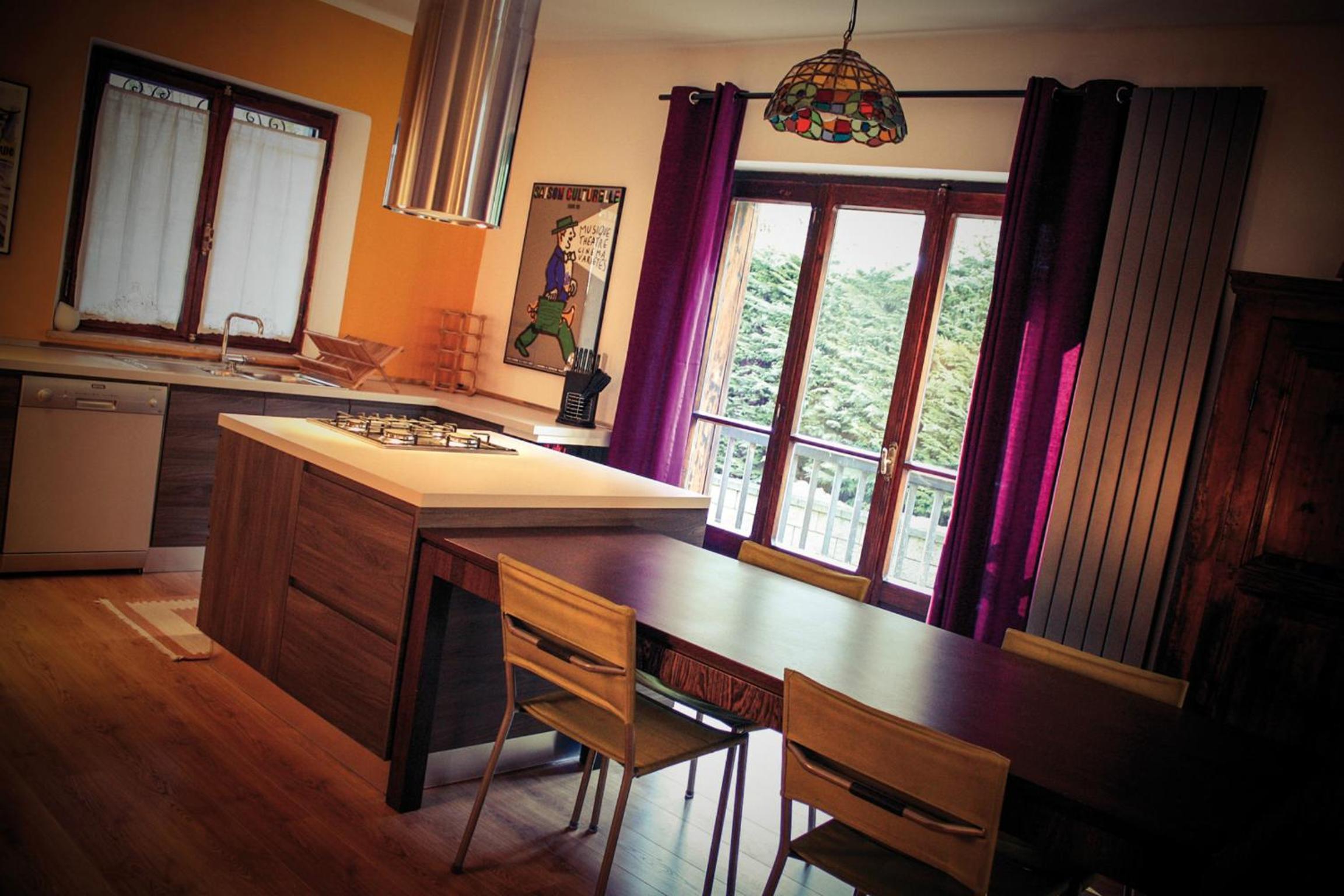 Maison Balan view 2