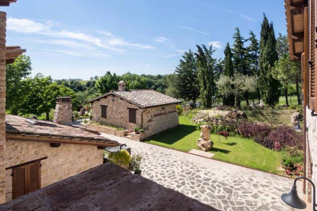 Umbrian Holiday on the enchanting hills of Todi! view 5