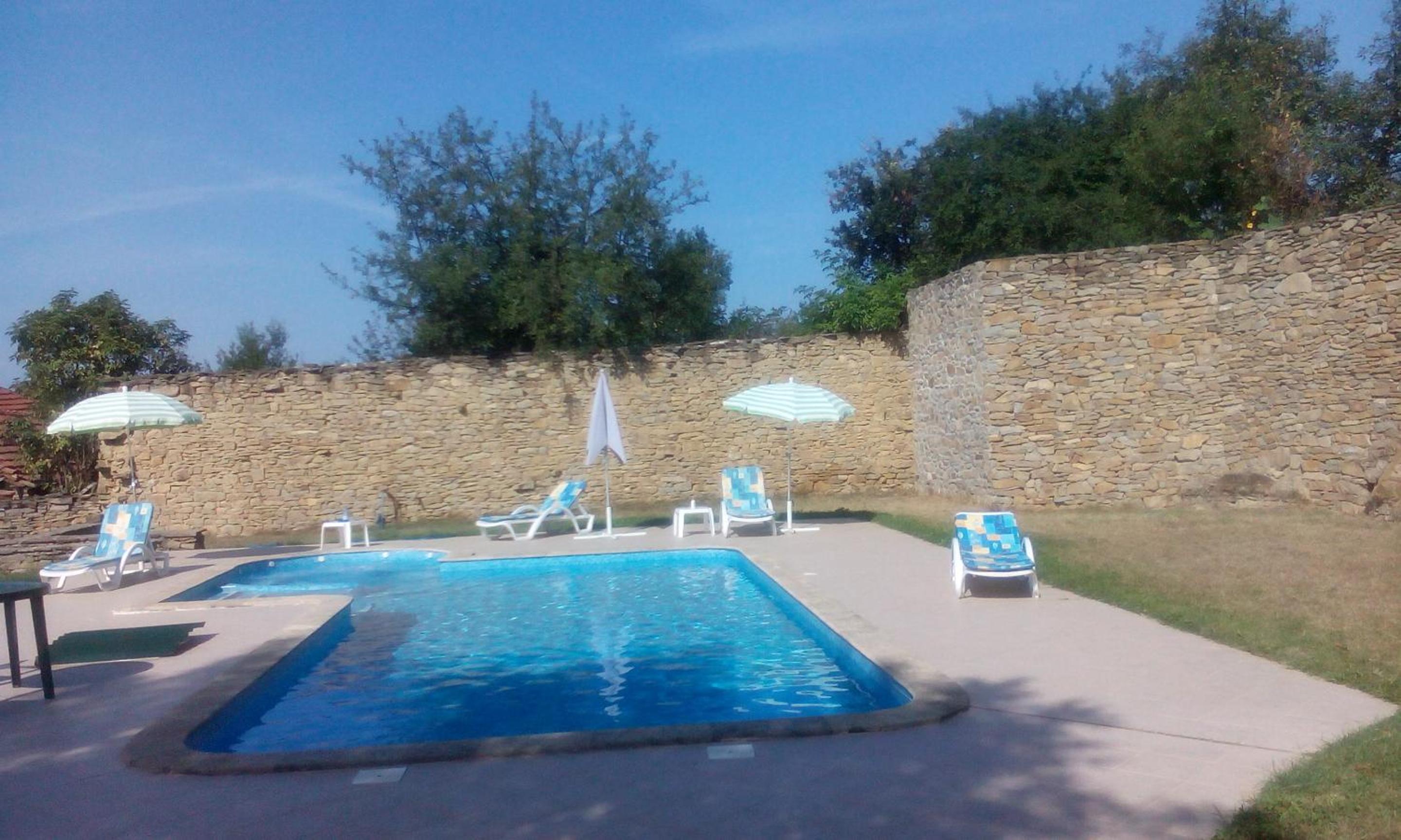 Photo 10