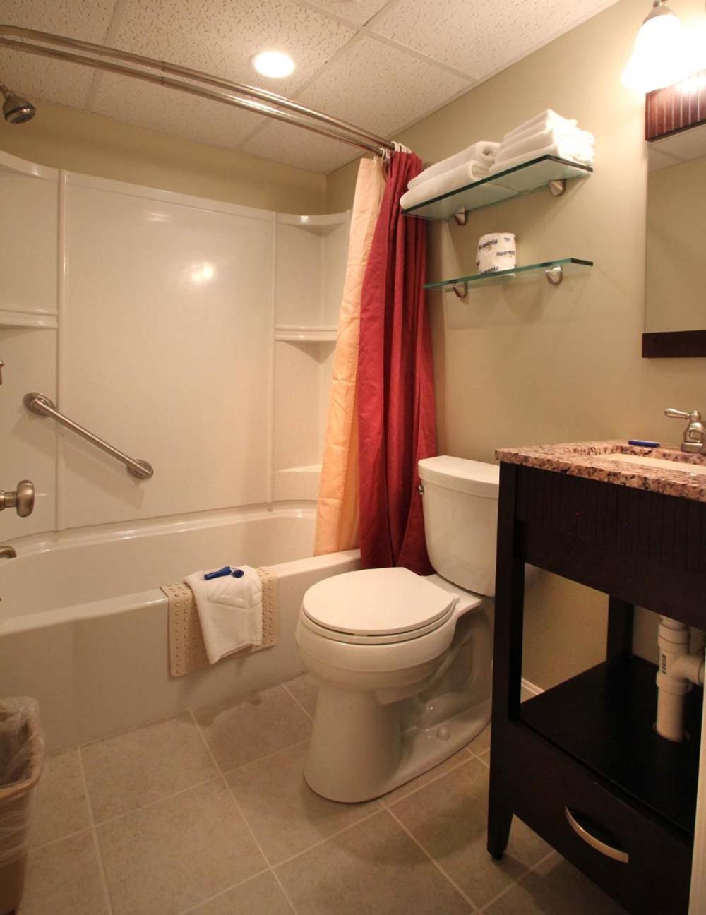 Studio East Motel