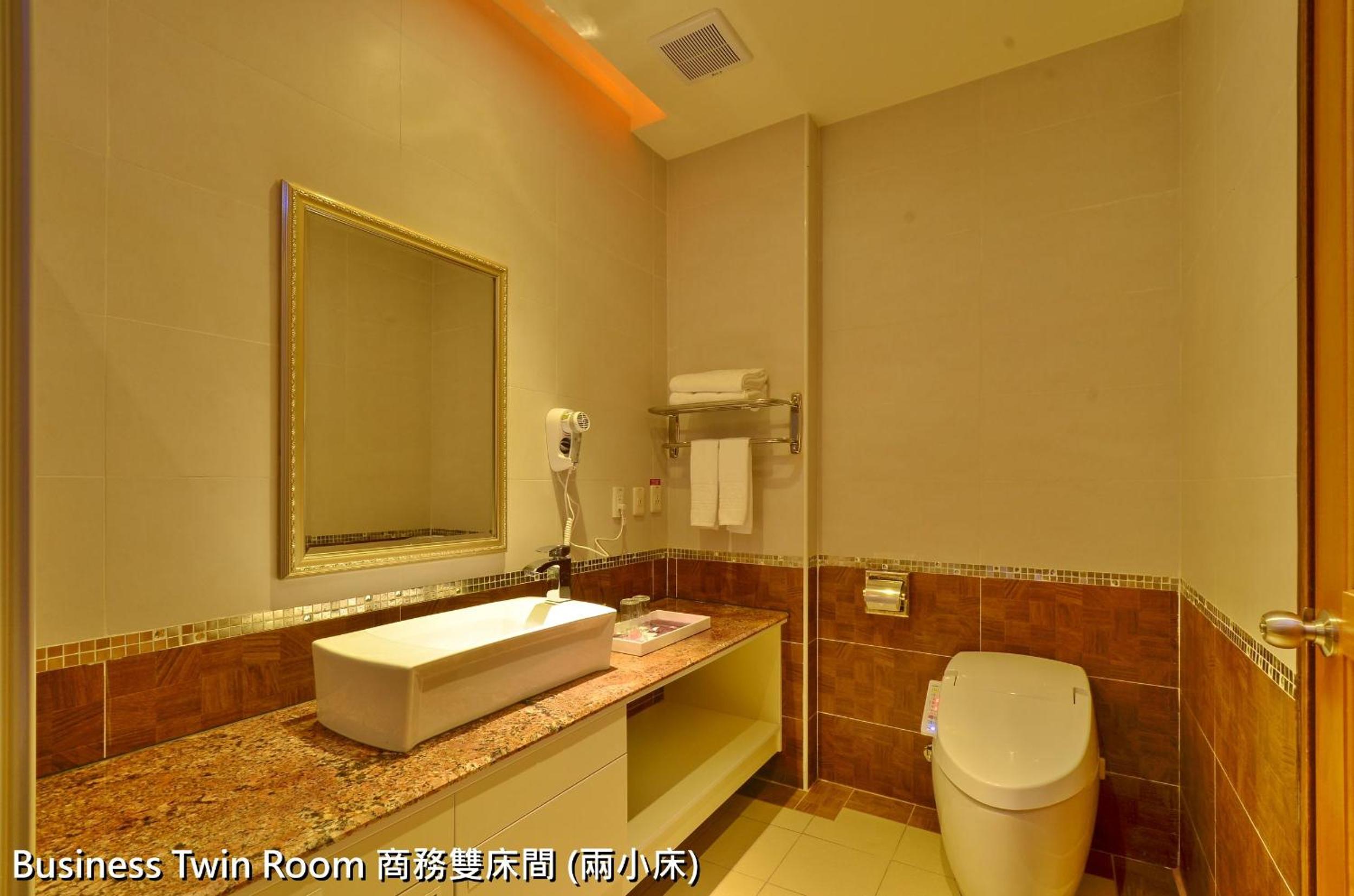 Photo 47