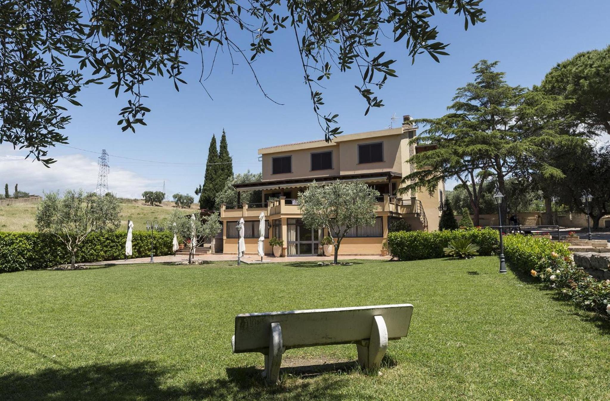 Bed and Breakfast La Corte degli Ulivi