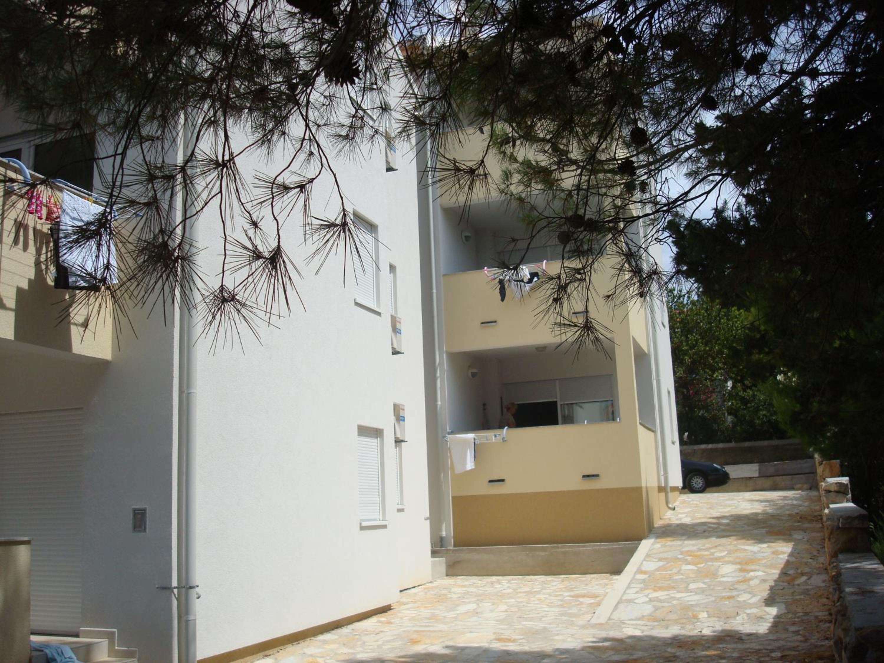 Apartments President