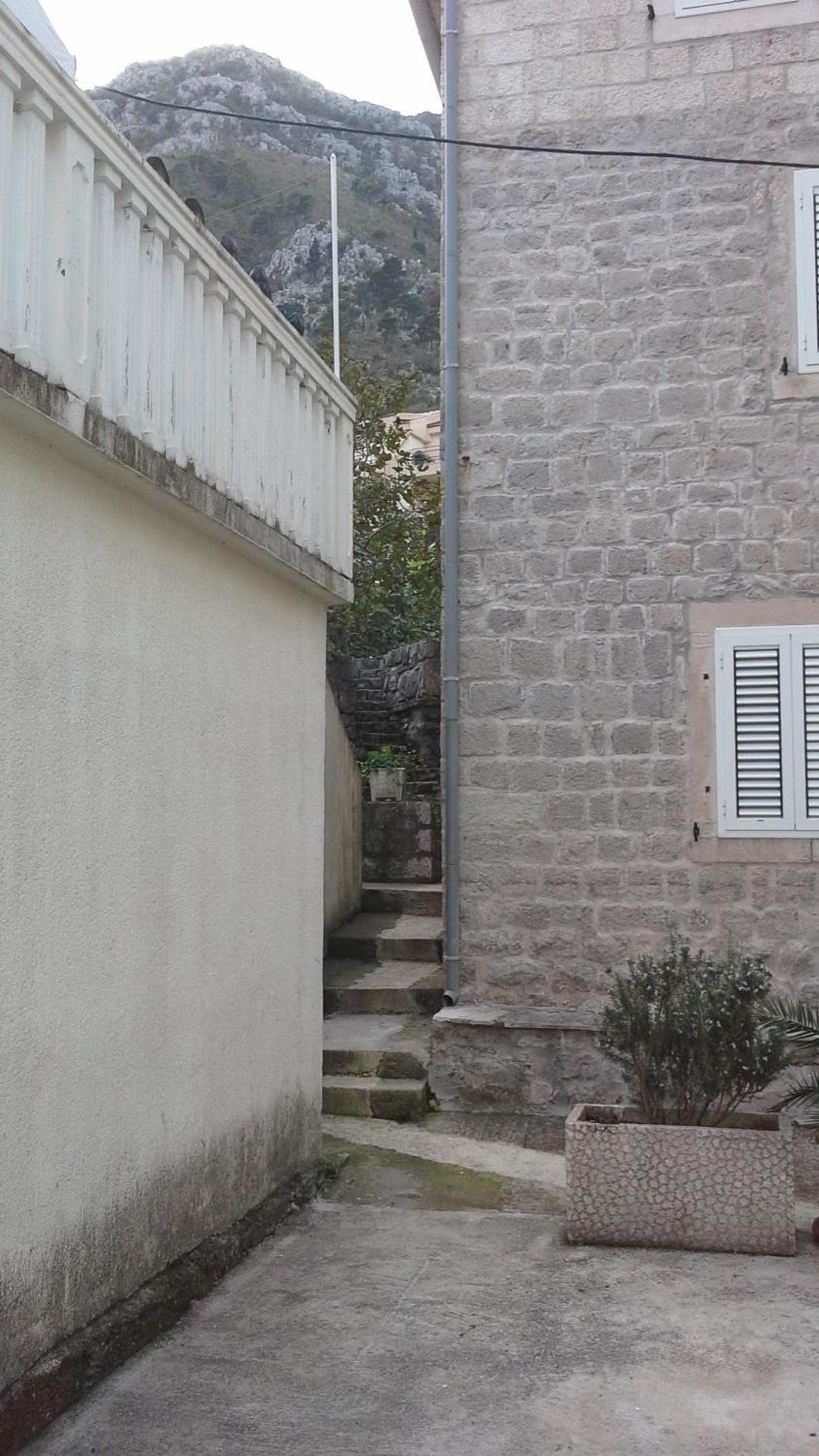Apartment Radovic view 4
