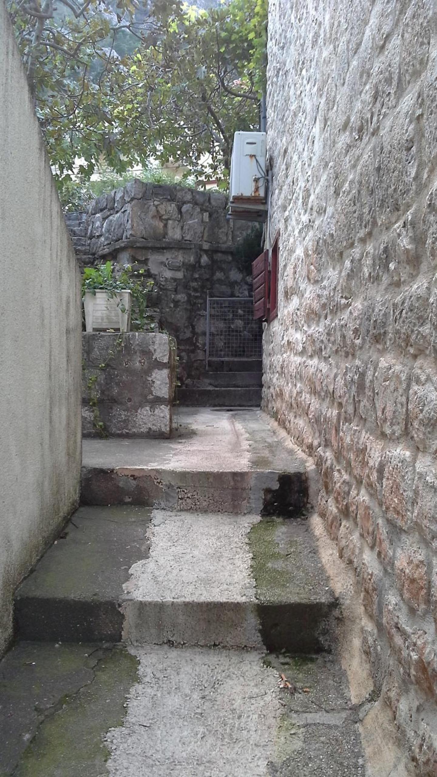 Apartment Radovic