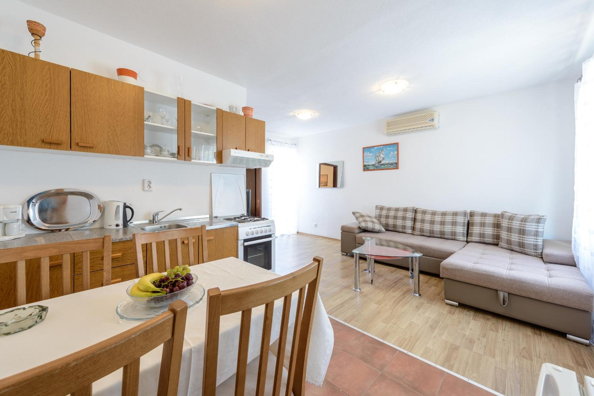 Apartments Aida