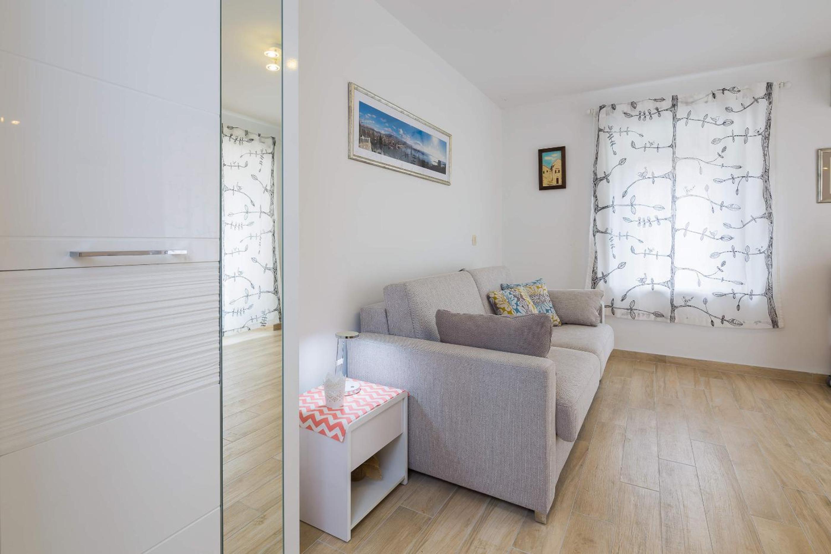 Phoenix Studio Apartment photo 5