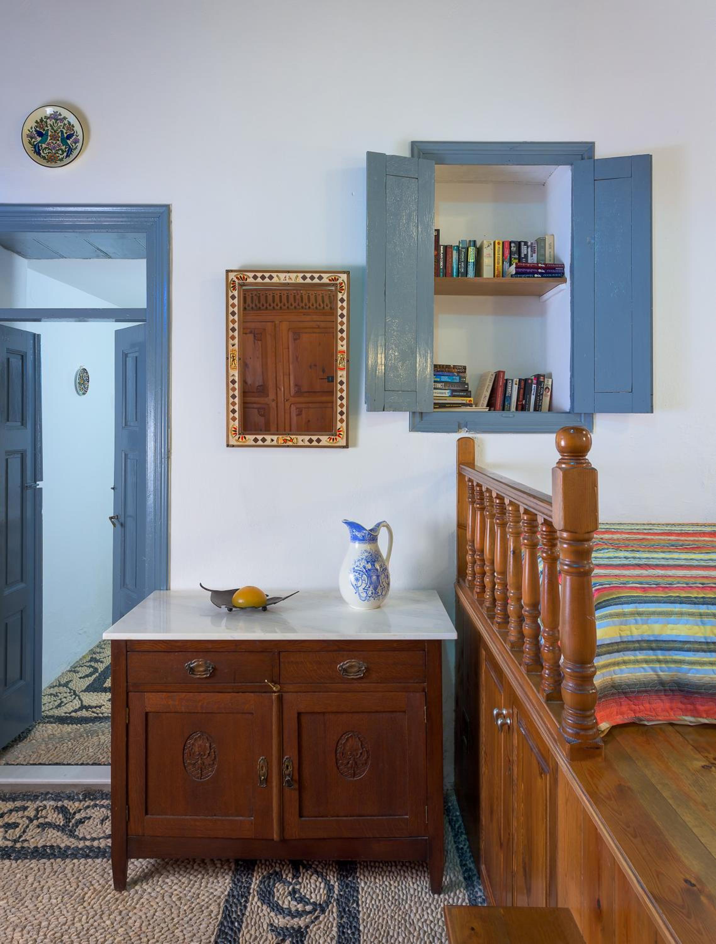 Erato Apartments