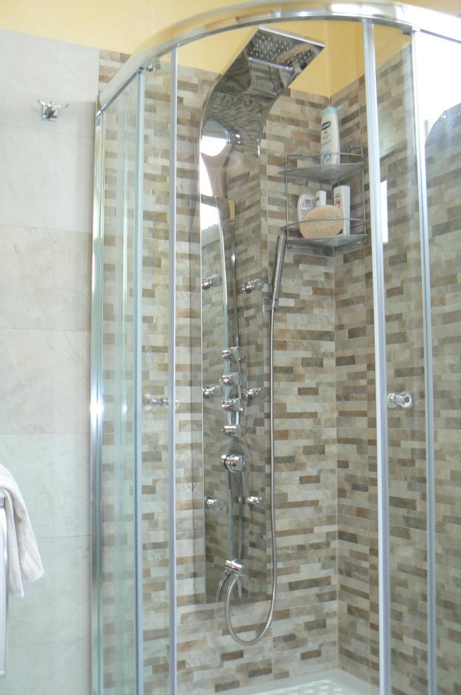 Photo 32