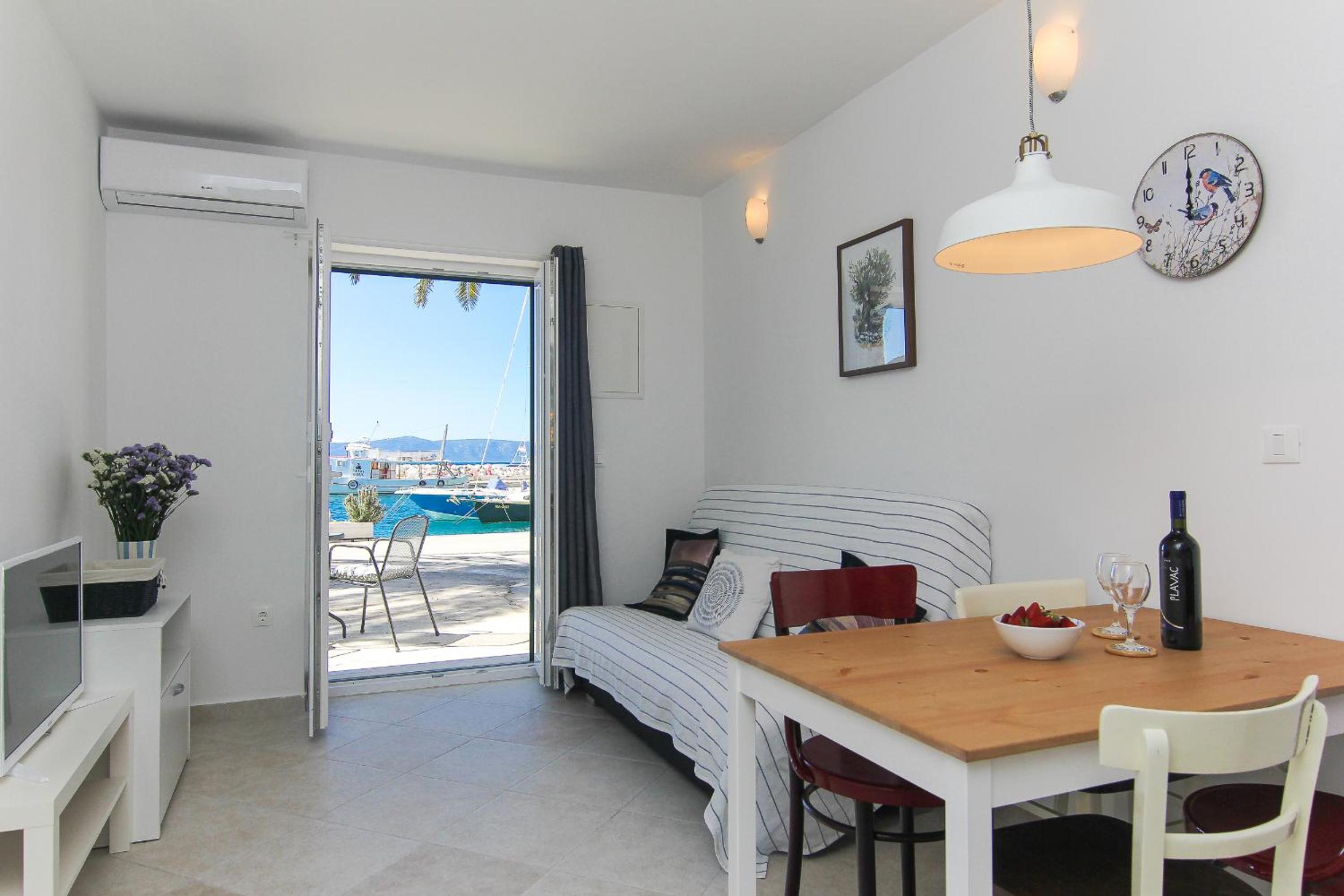 Apartments Nikolina