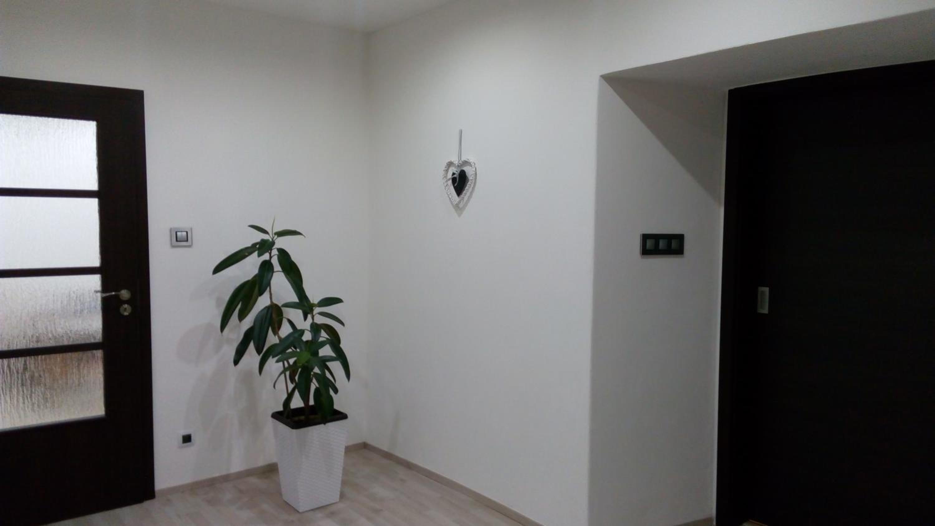 MiJa apartmán s VINNÝM SKLÍPKEM, zahradou a grilem