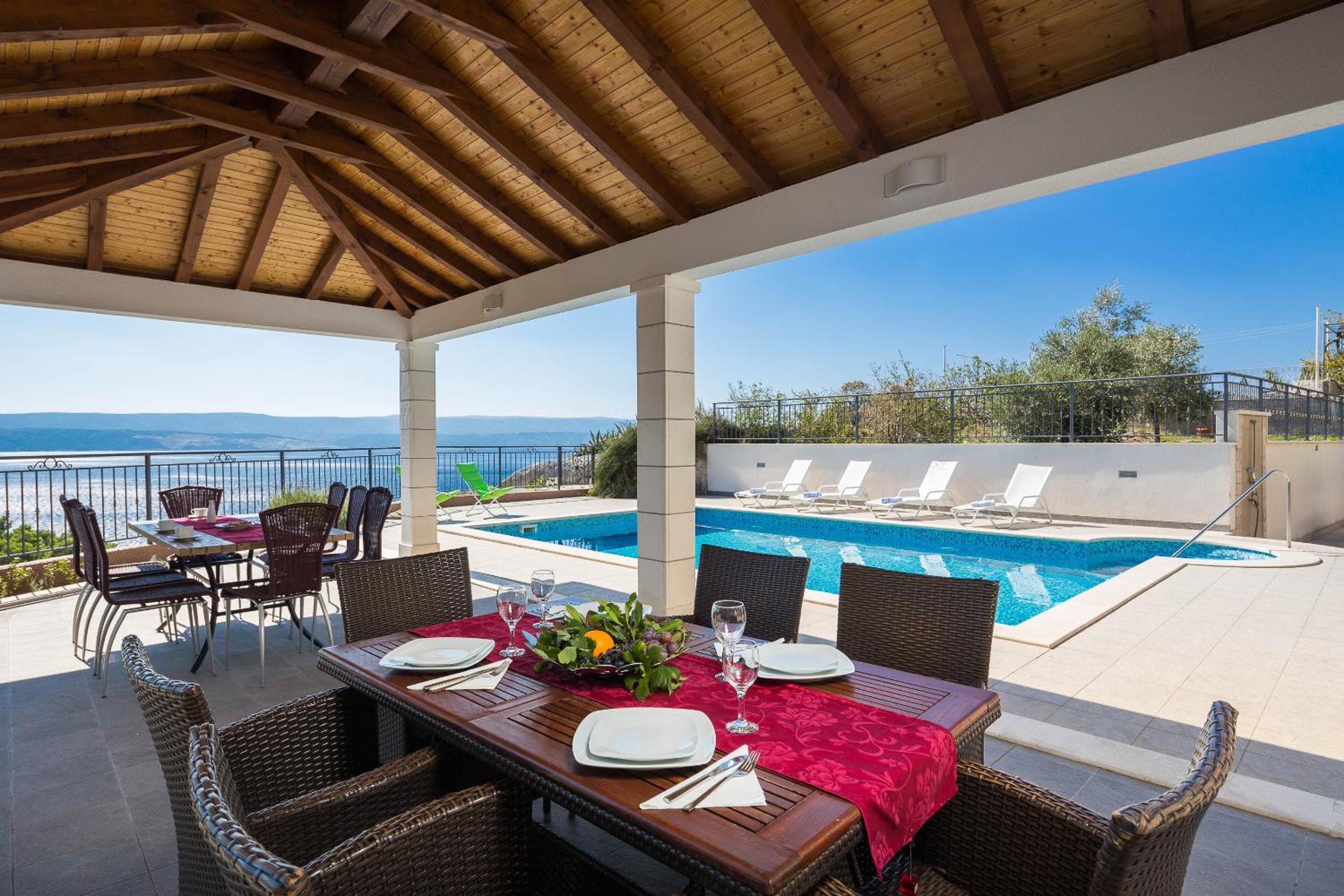 Beachfront Apartments Lara view 5