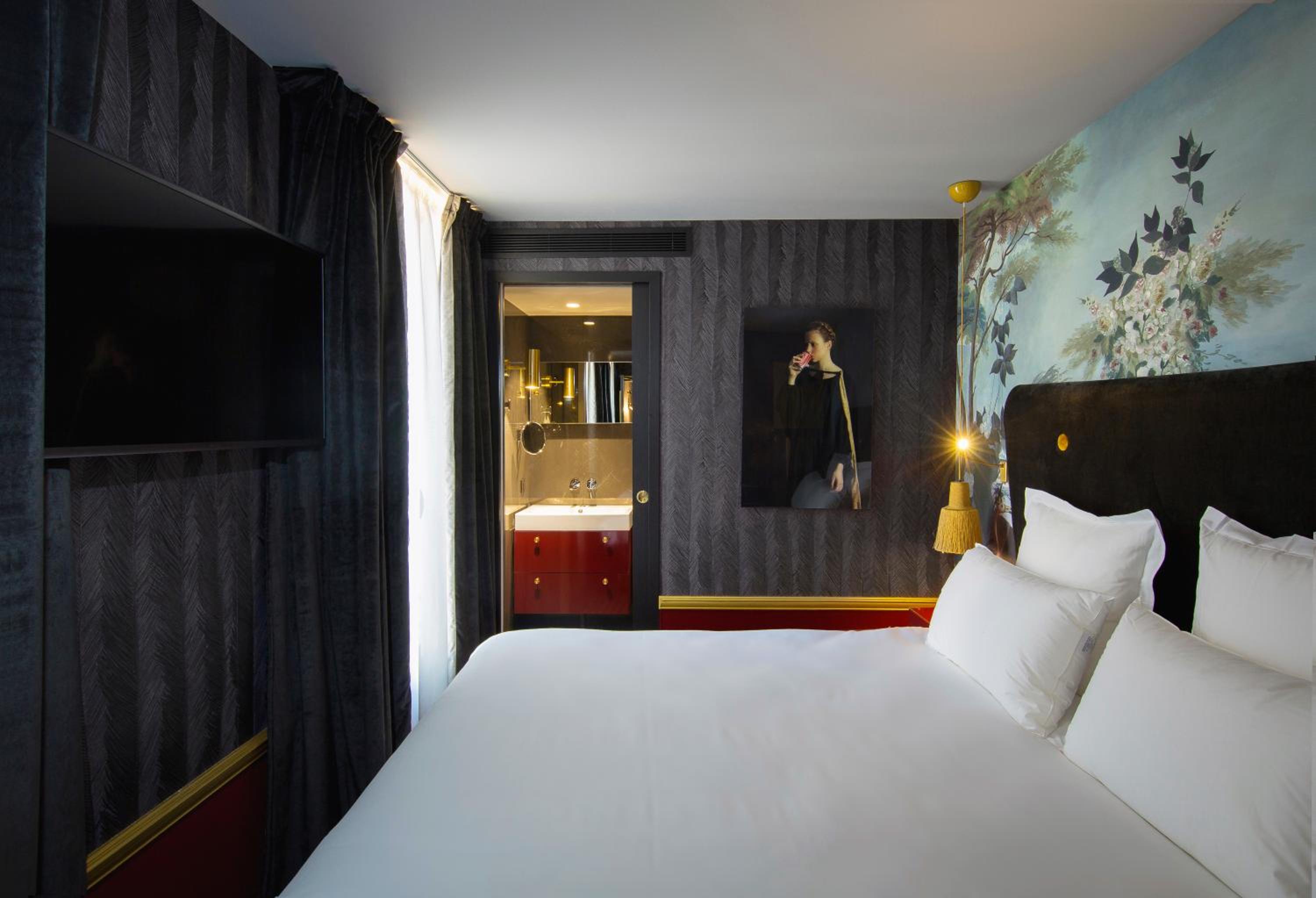 Snob Hotel 7