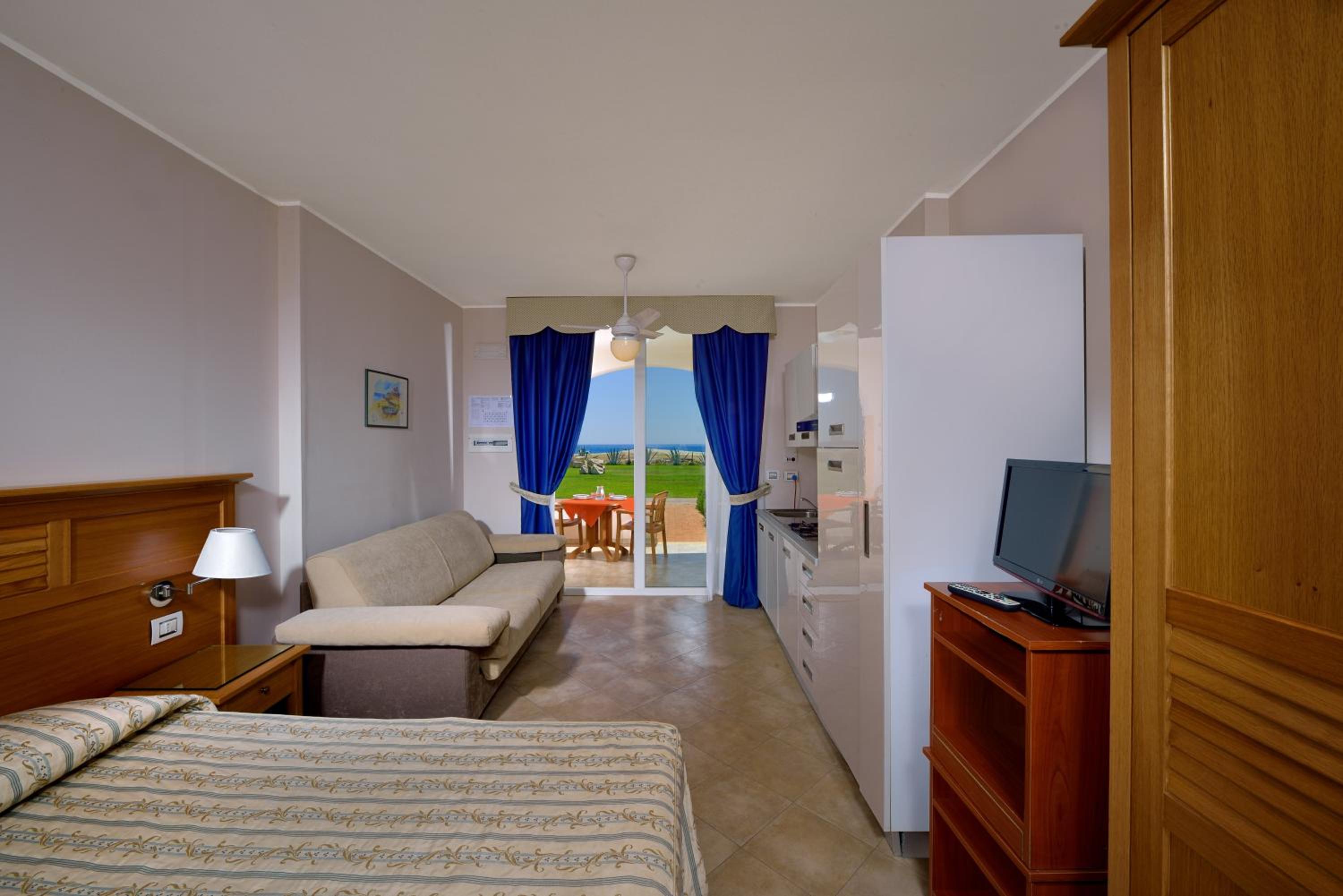 Santa Monica Resort