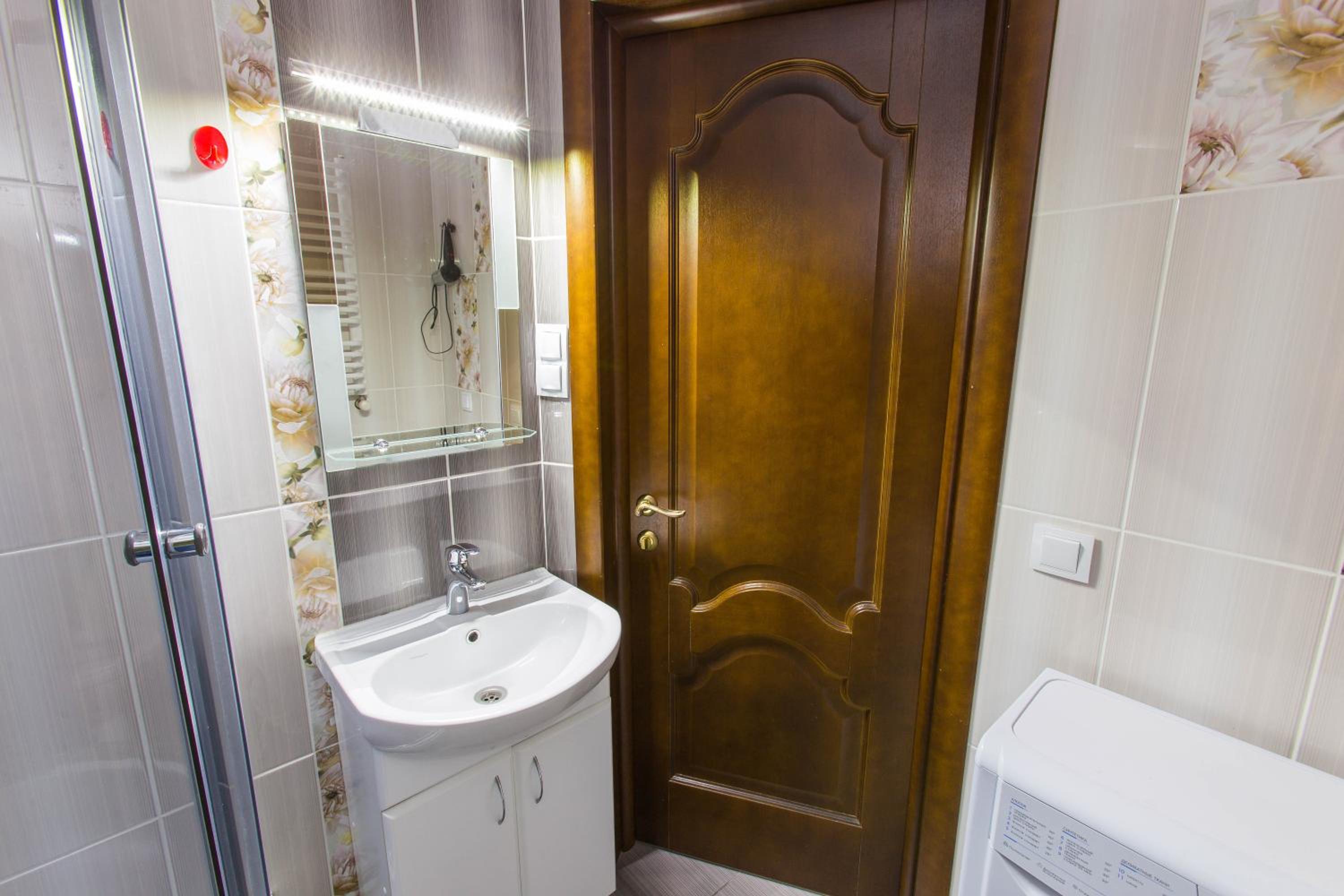 Modern Apartment on Akademika Sakharova 27a