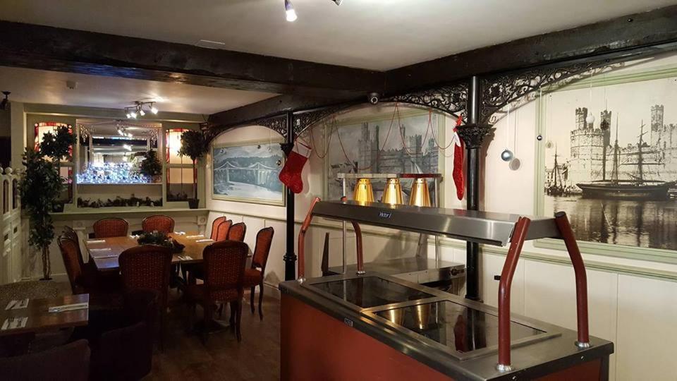 restaurant