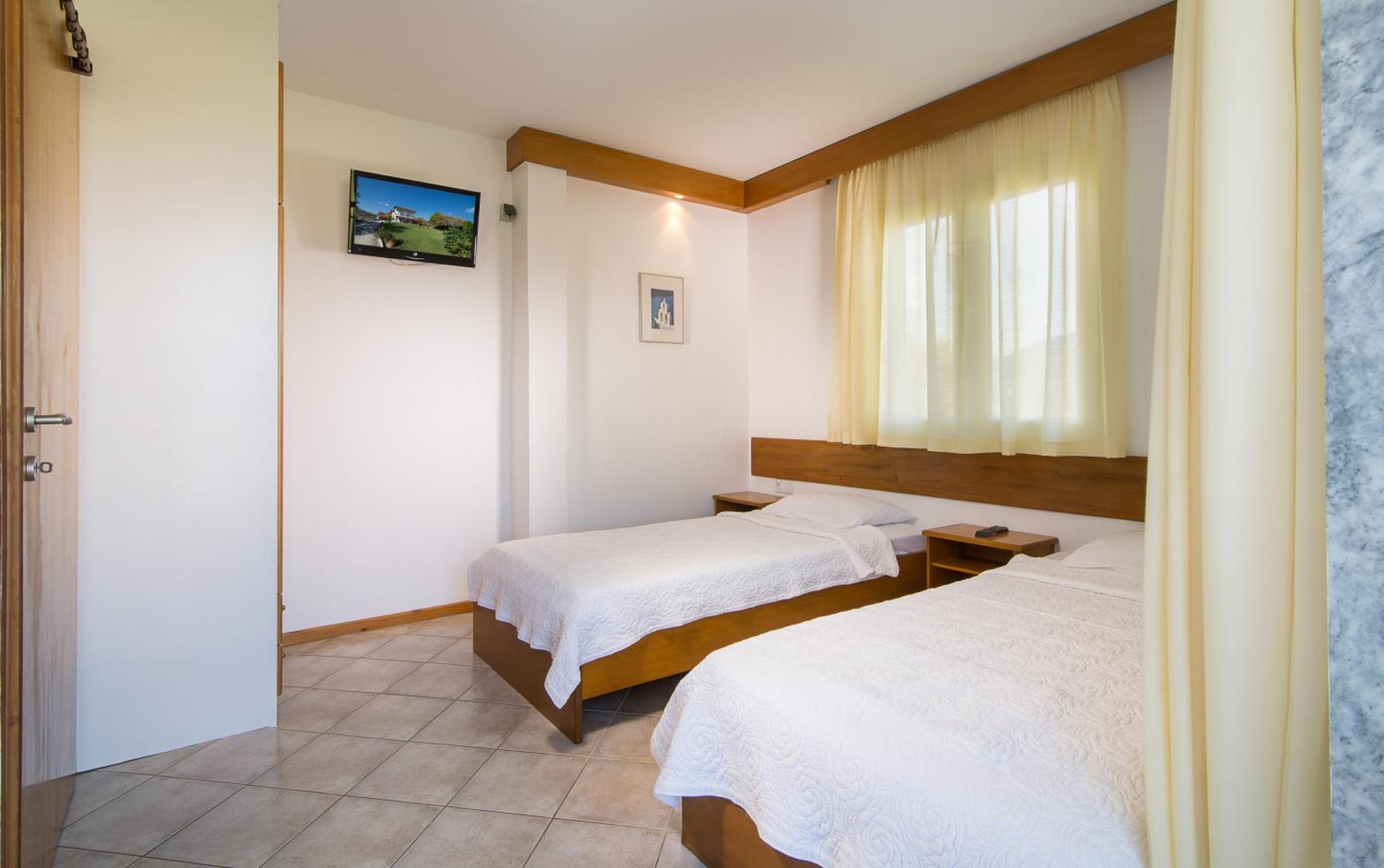 Linaraki Studios & Apartments SIKIA HALKIDIKI view 2