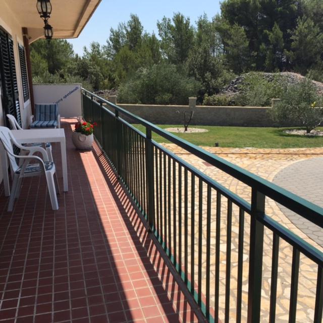 Photo 18