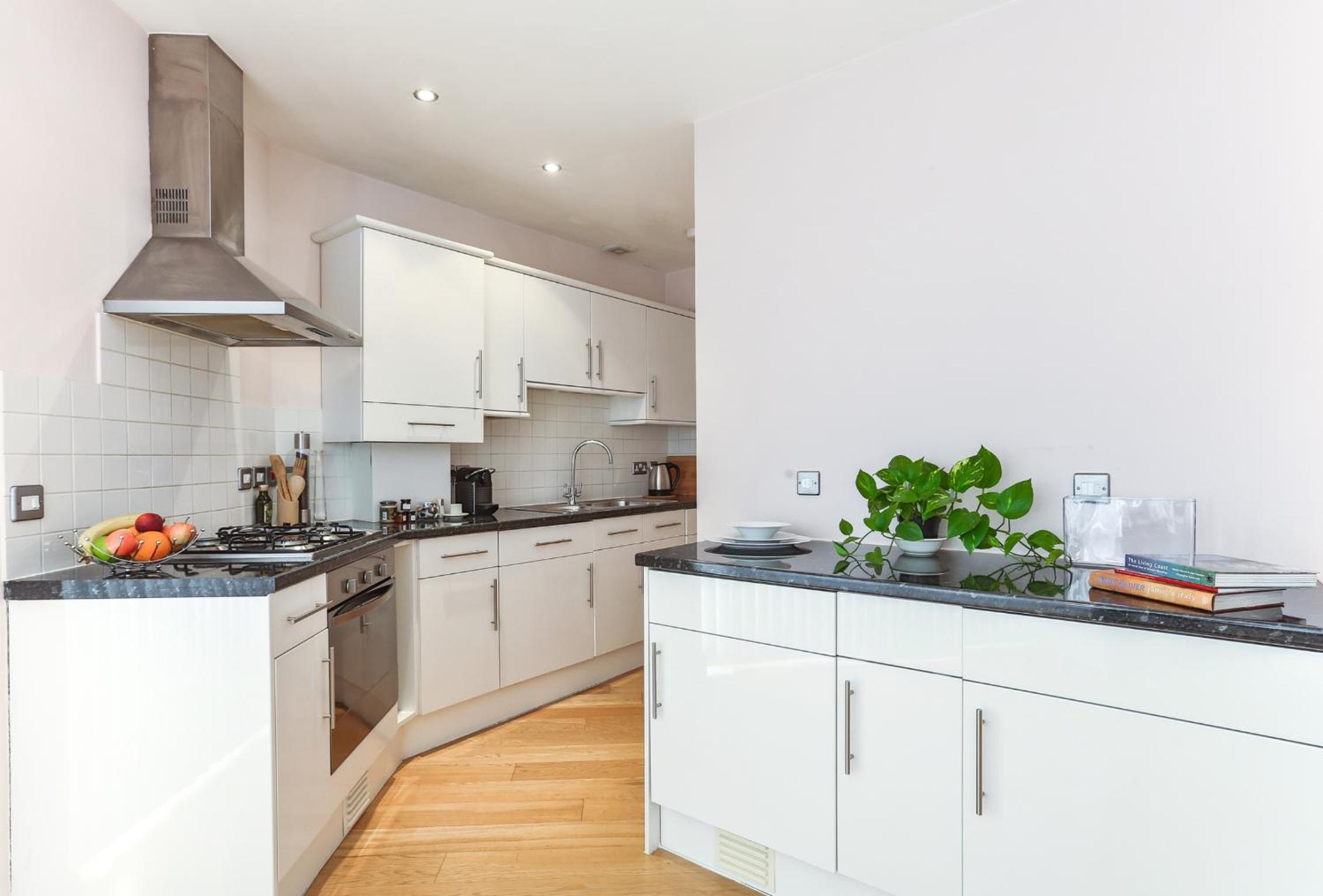 Fabulous Apartment Central London view 3