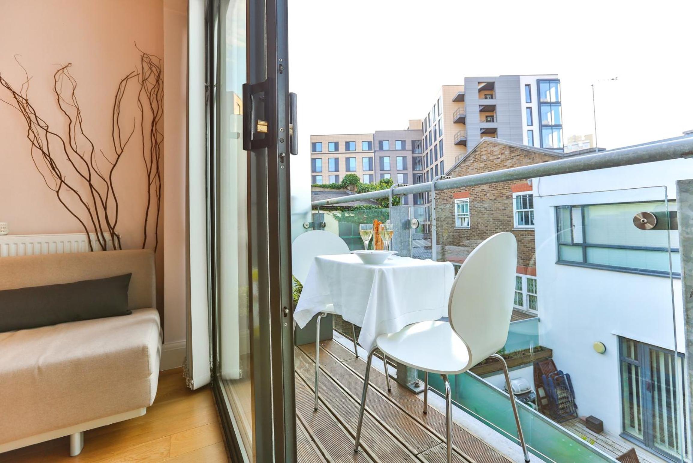 Fabulous Apartment Central London view 2