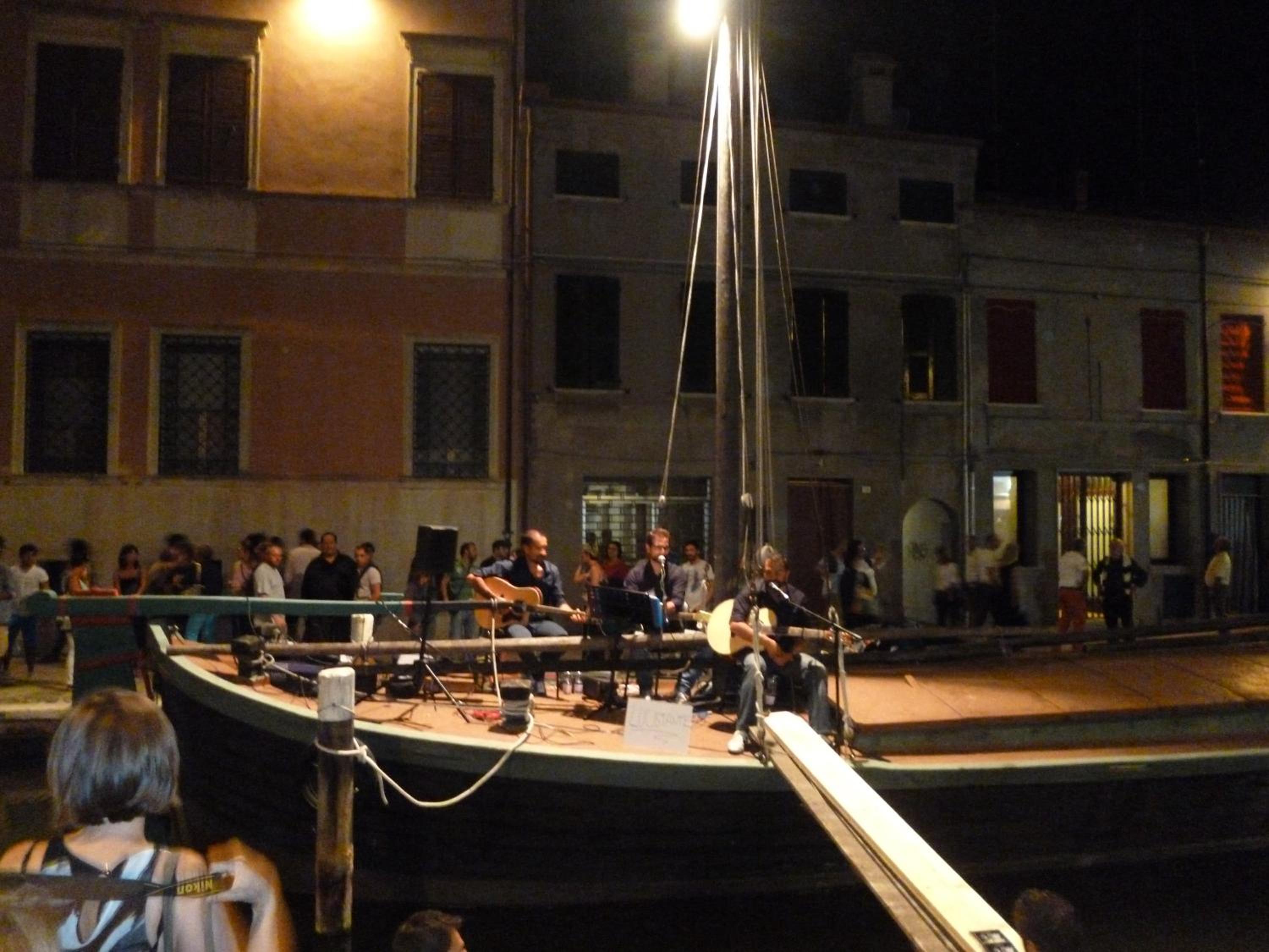 Photo 42