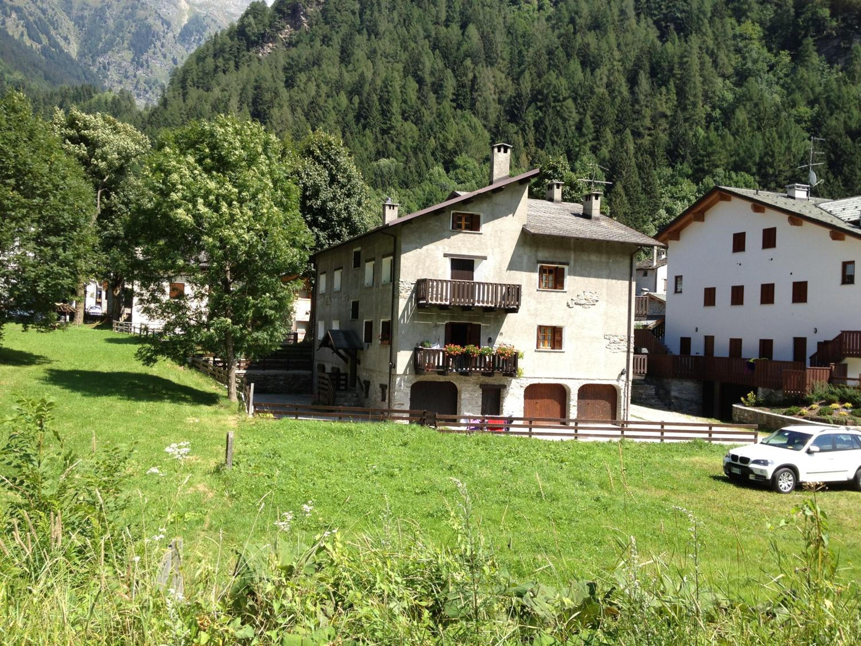Photo 6