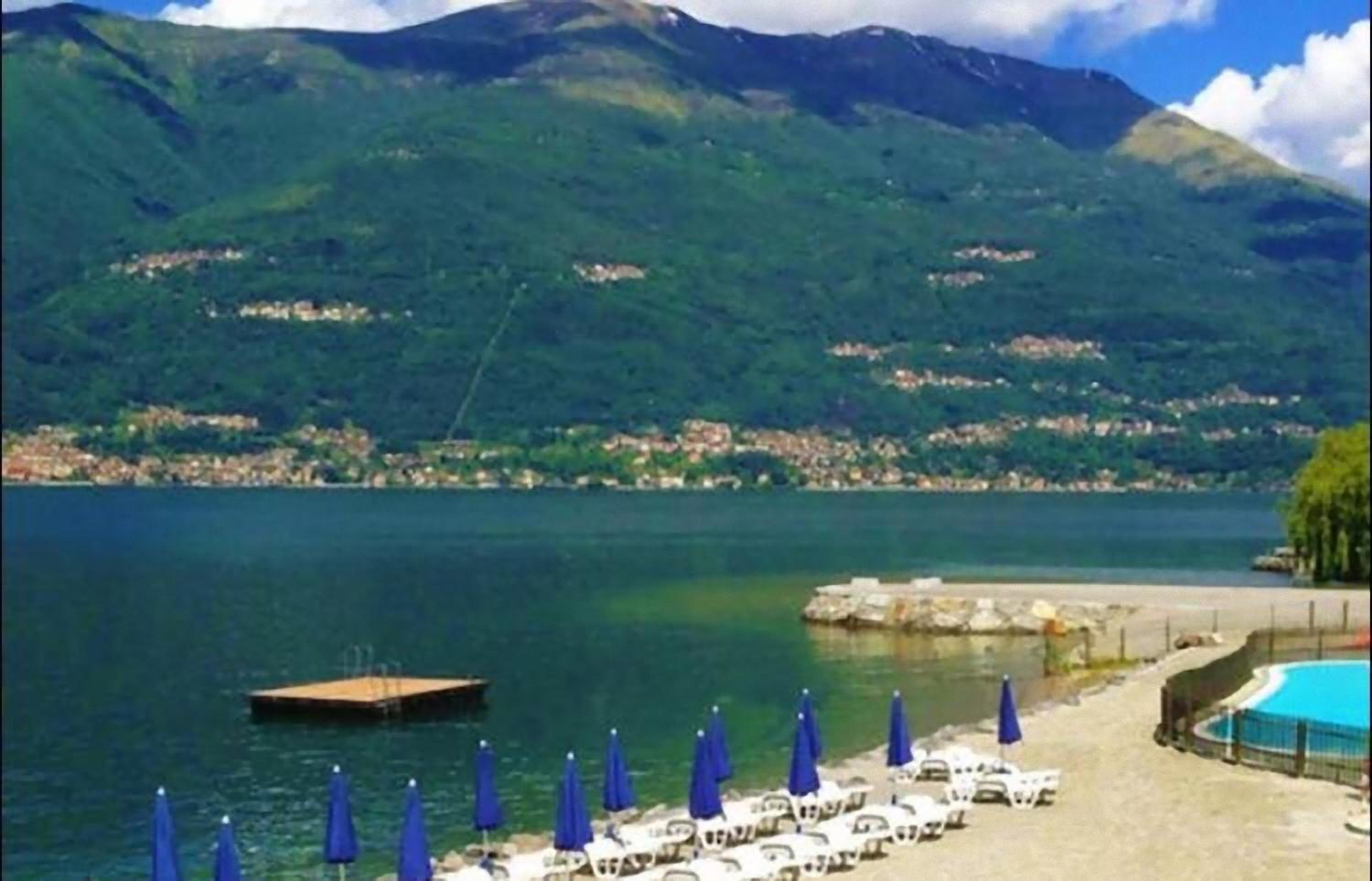 Comolake House
