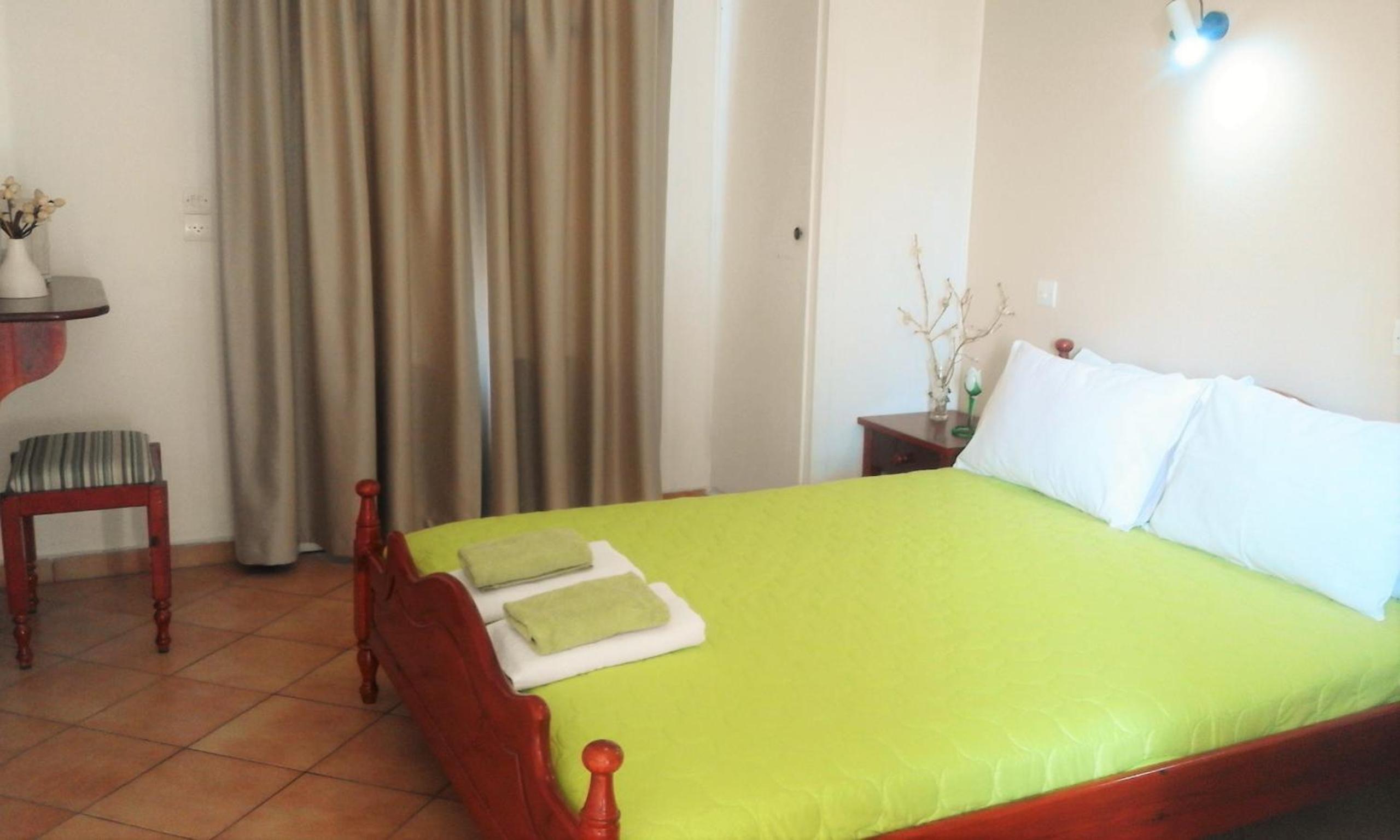 Ostria Eressos Rooms