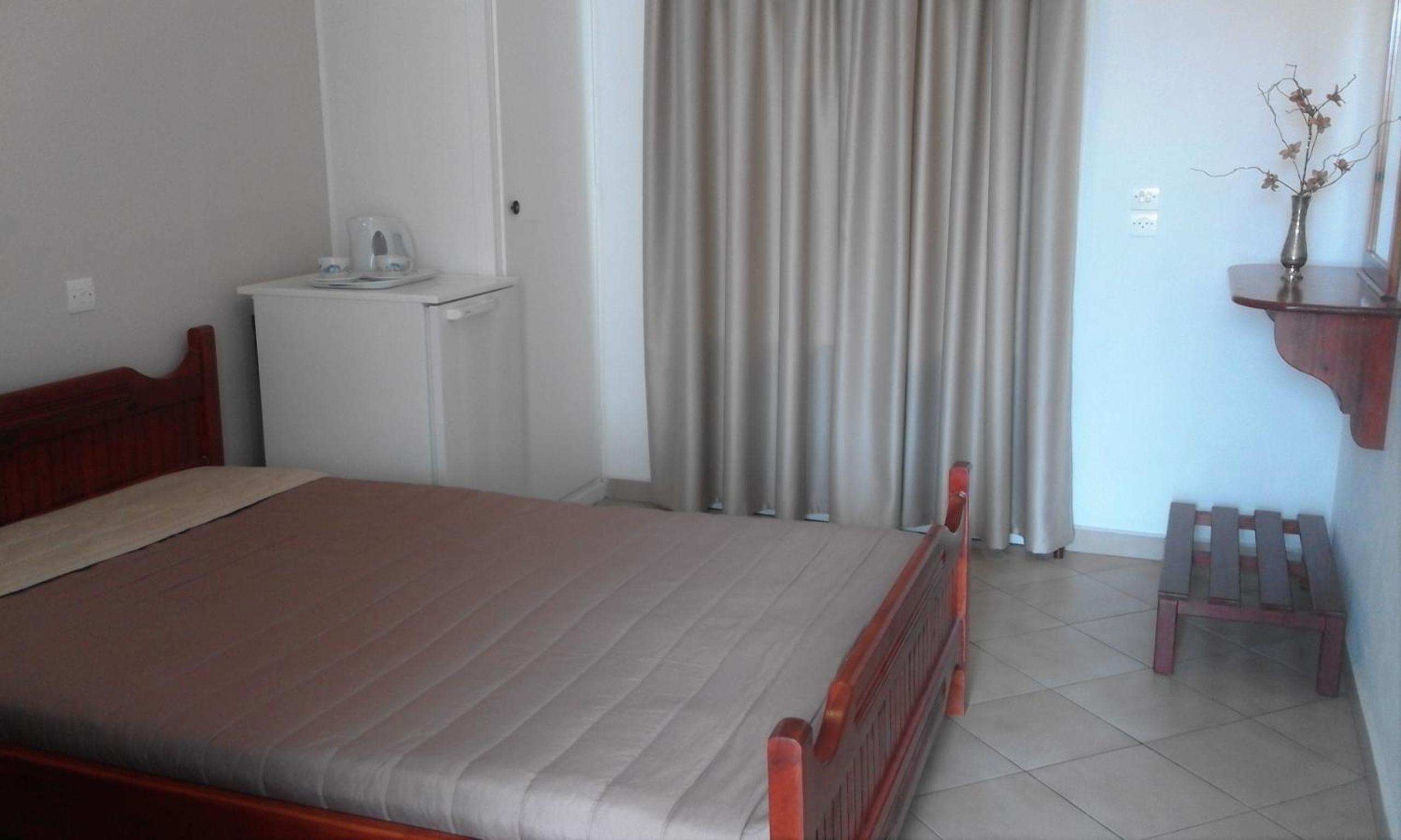 Ostria Eressos Rooms