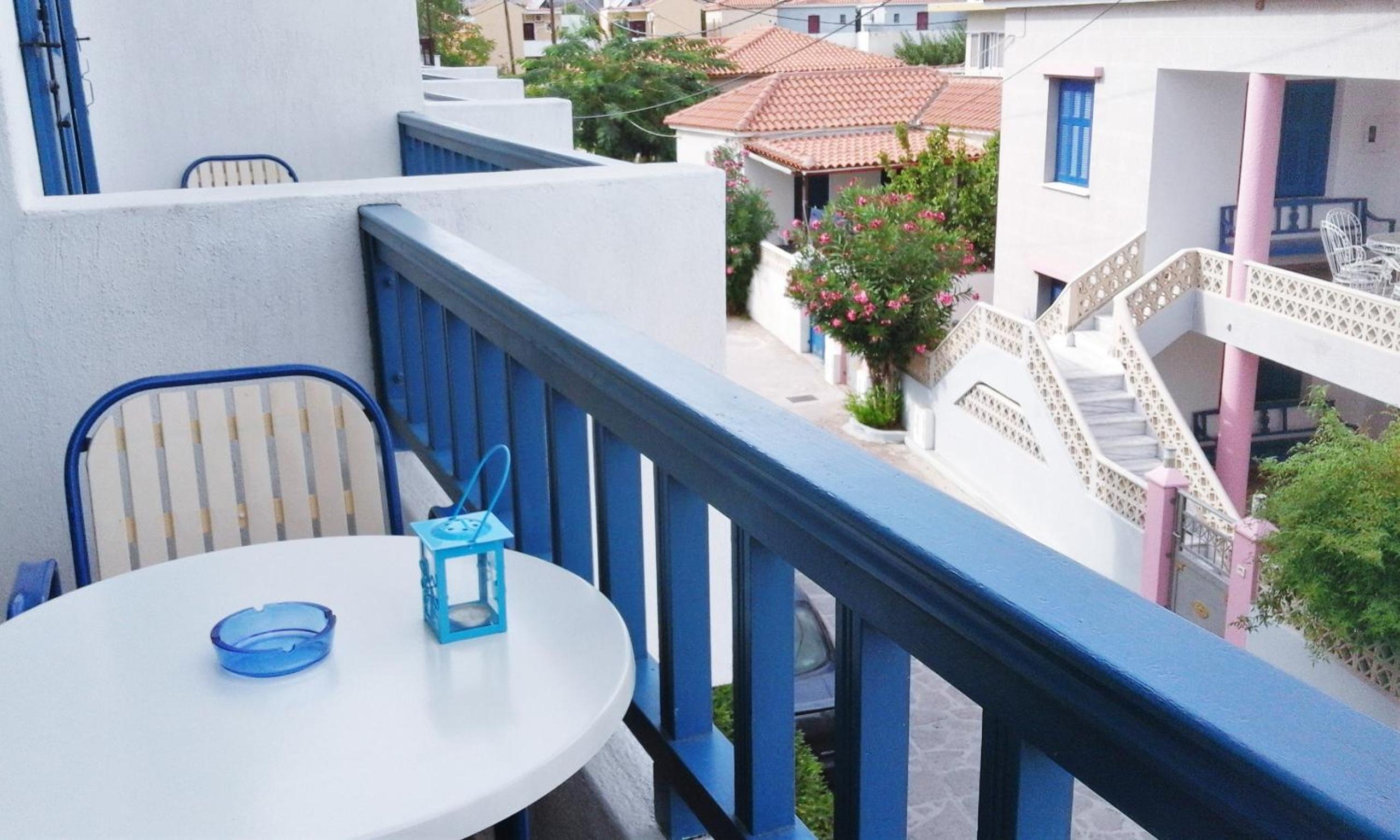 Ostria Eressos Rooms