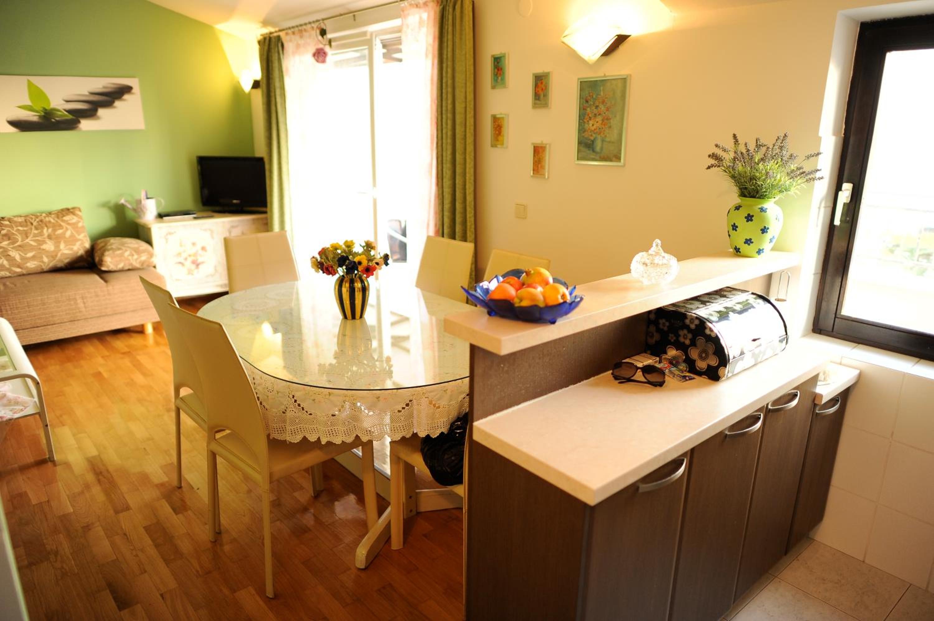 Apartments&Rooms Jelavić view 5