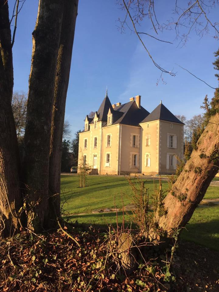 Le Petit Château des Cedres