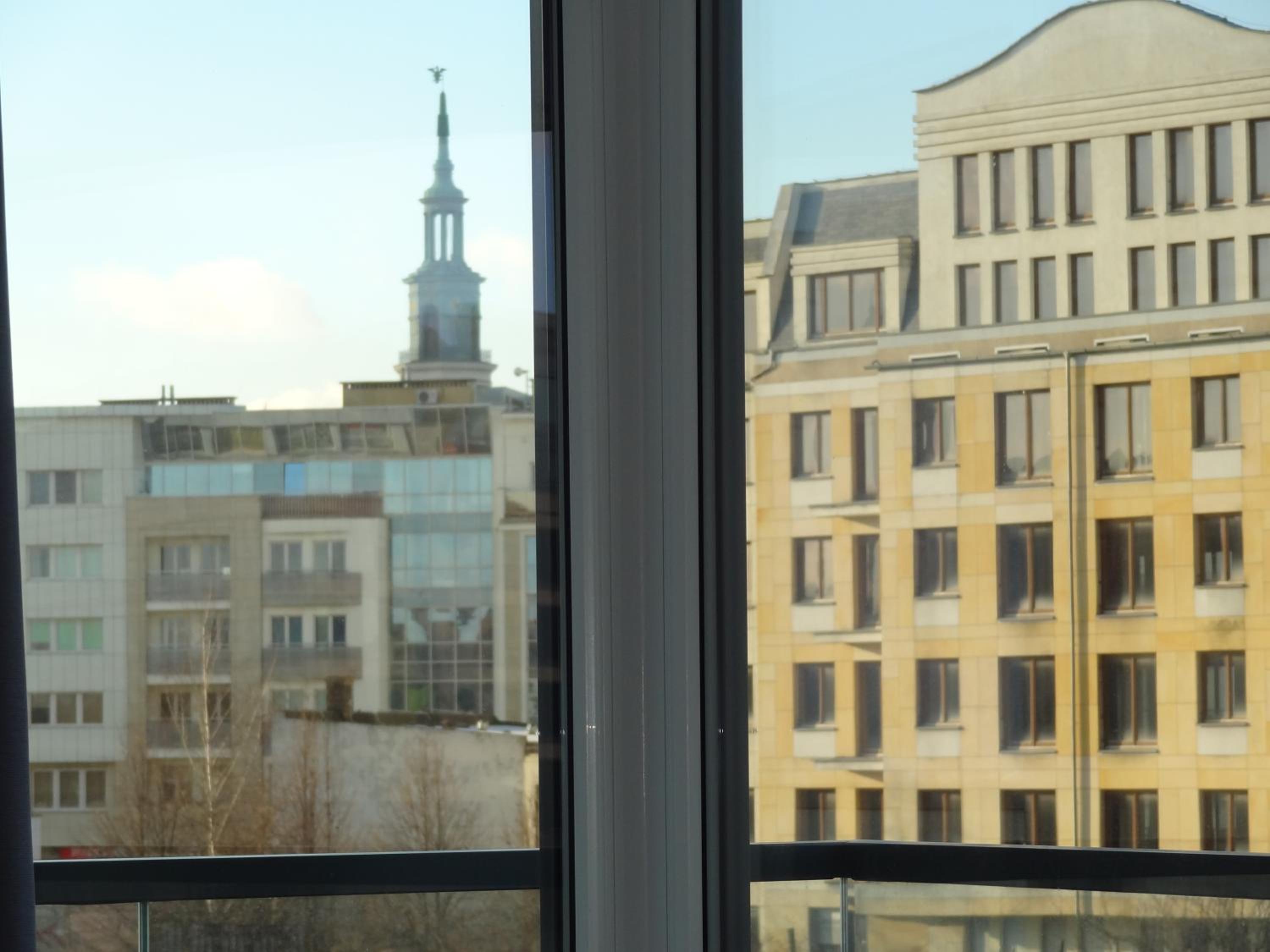 Studio POZ view 5