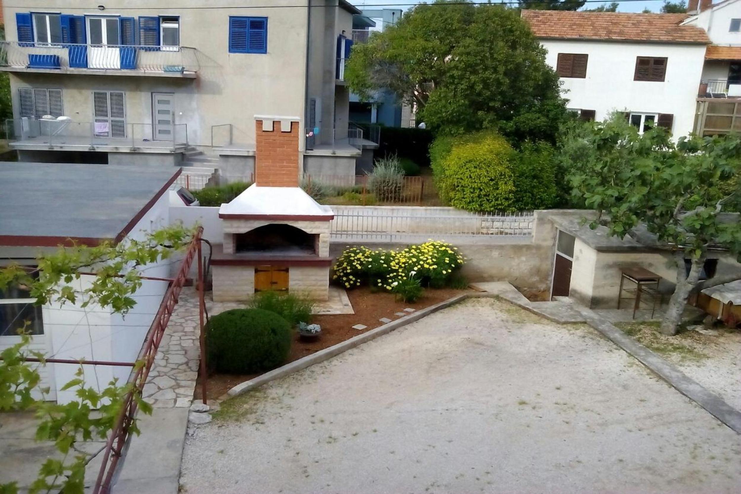 Photo 48