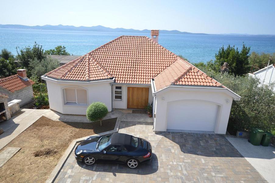 Apartment Beachfront Petar