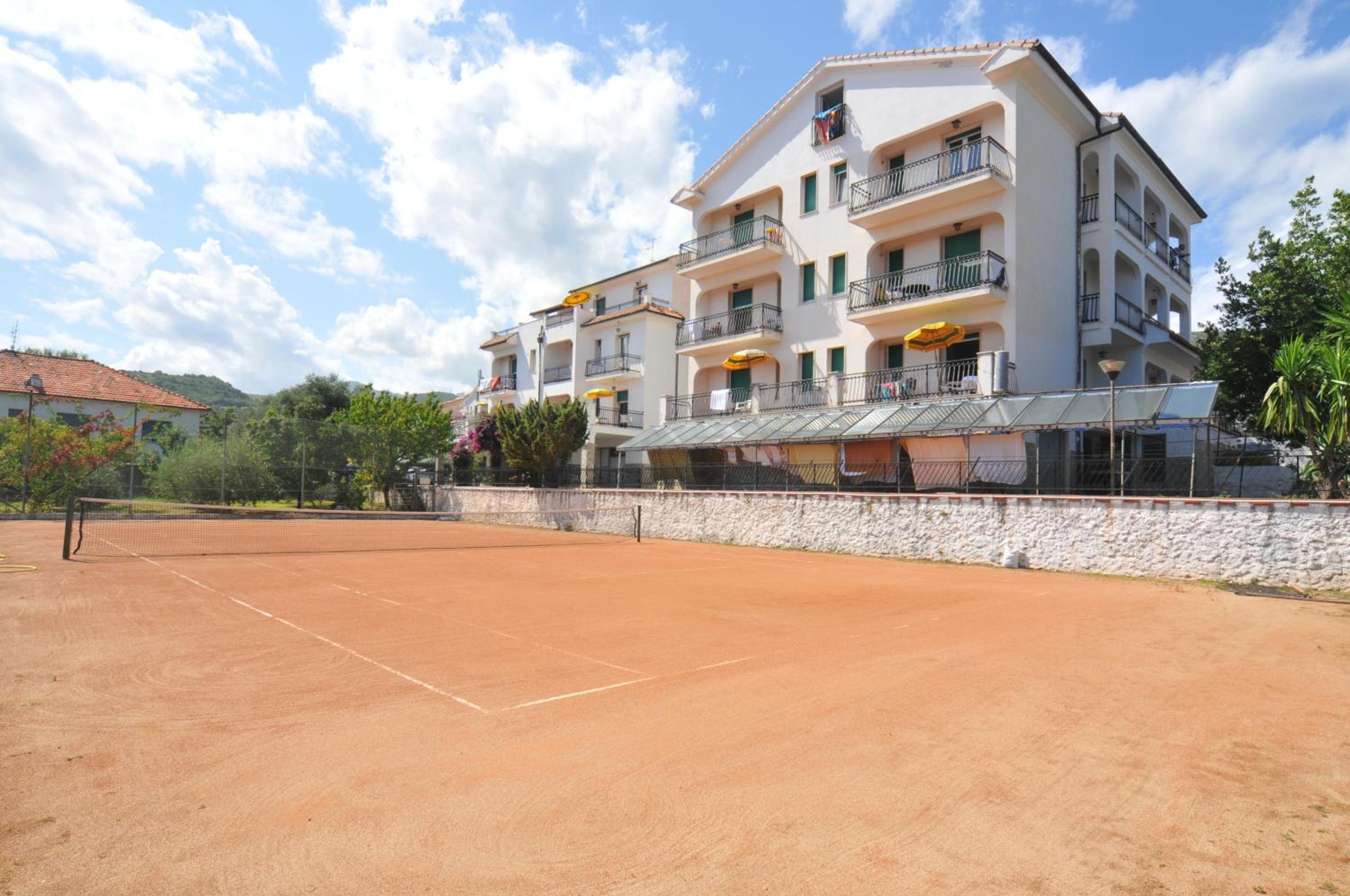 Riviera Apartments