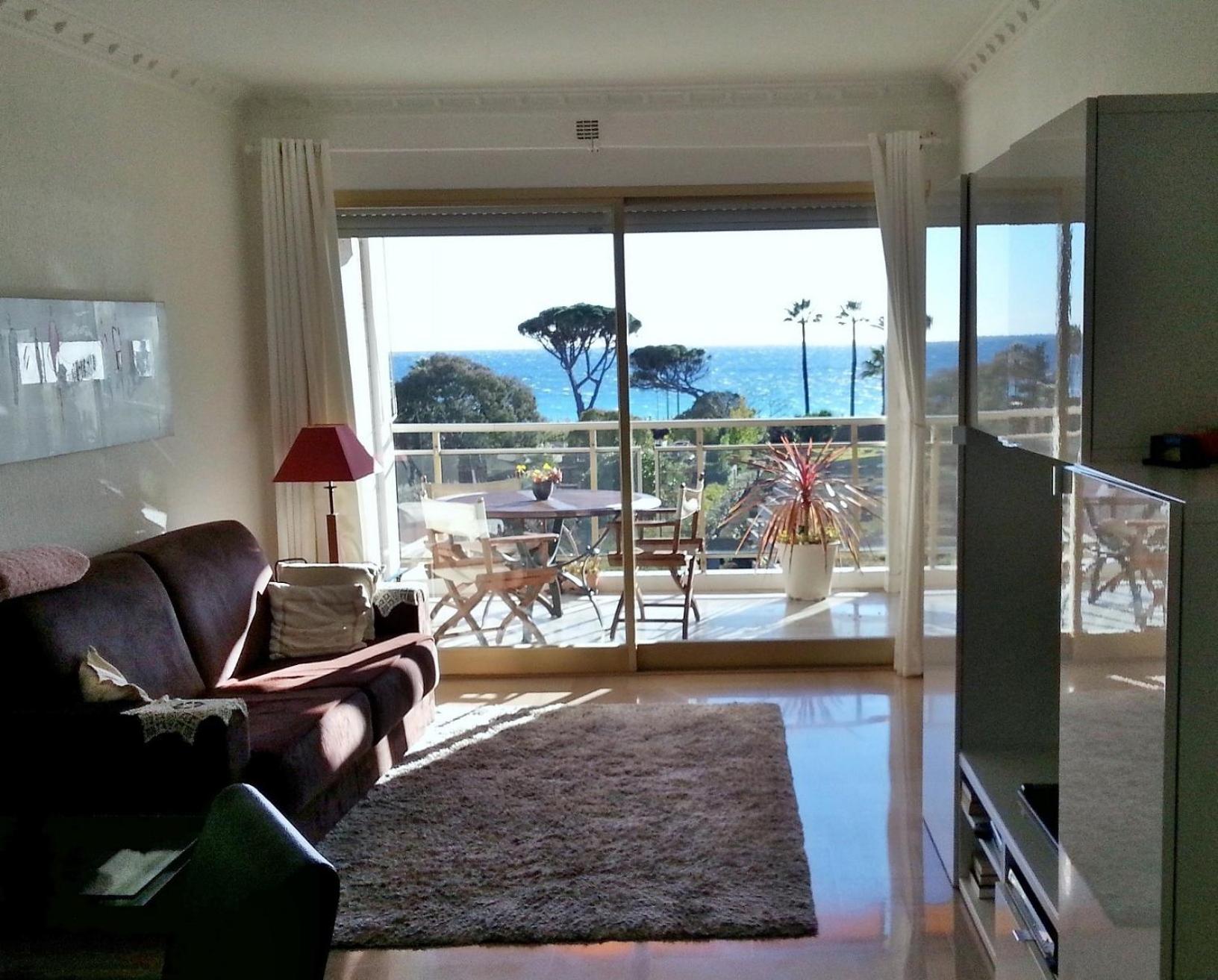Sea Side apartment
