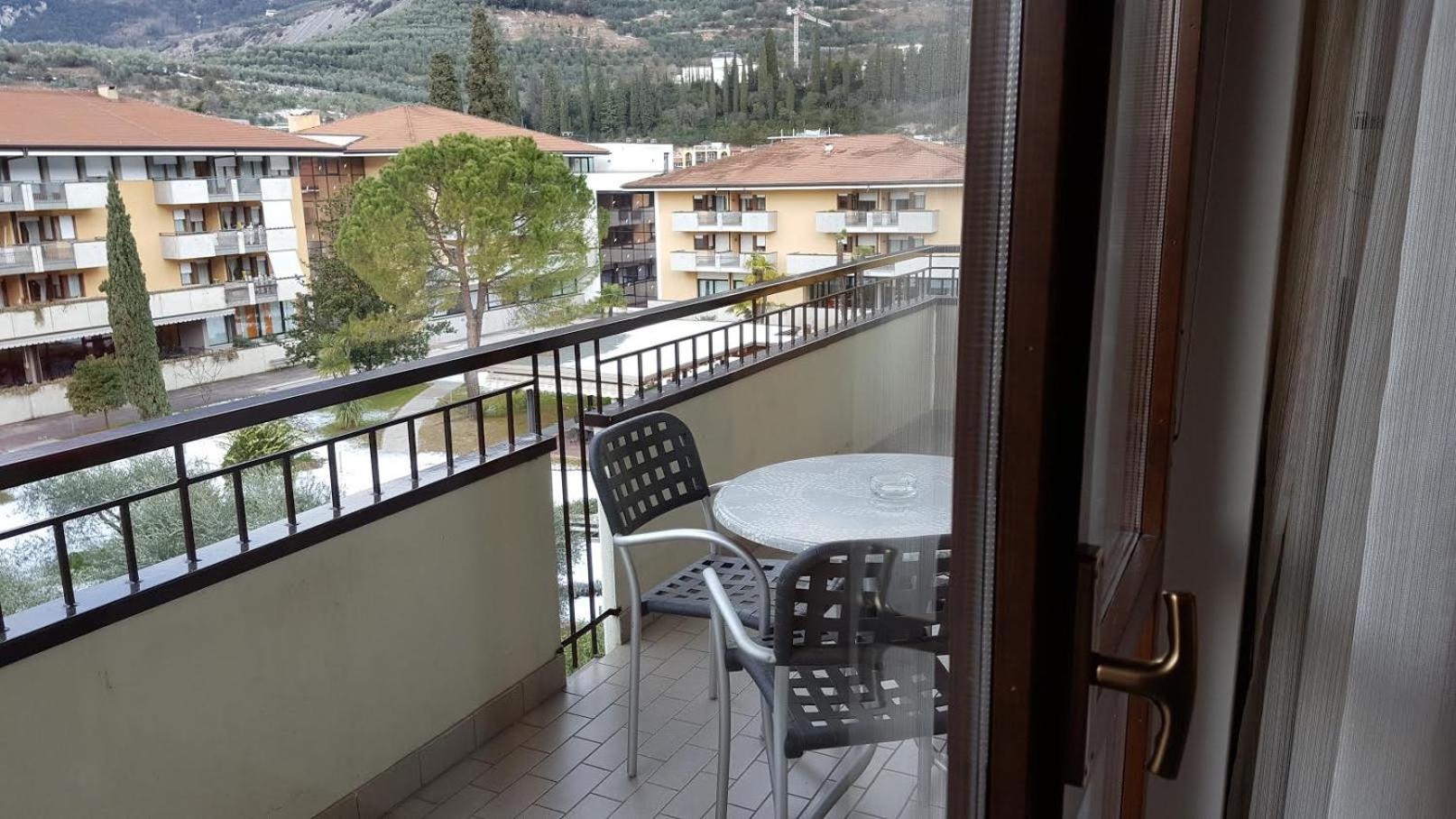balcony