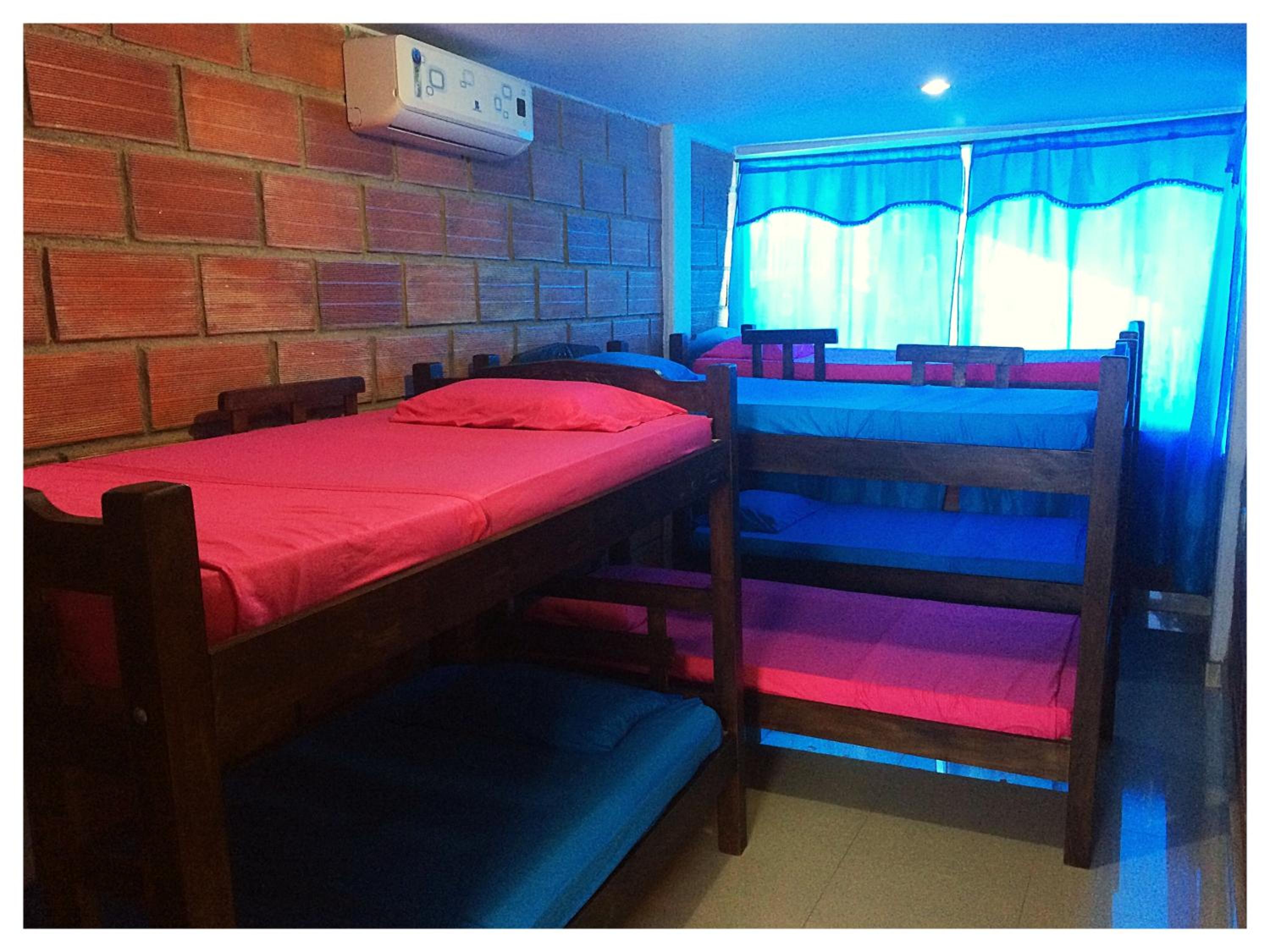Hostal Santa Maria City view 5