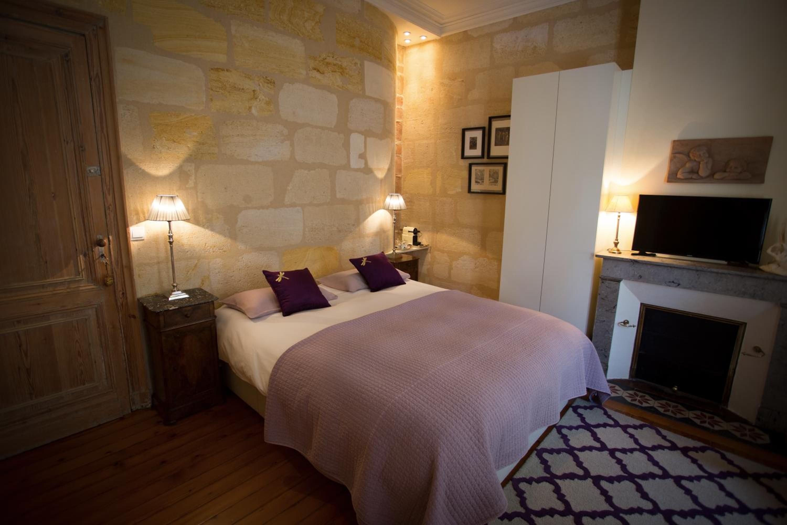 MAISON D'HÔTES "Bordeaux Wine Lodge"