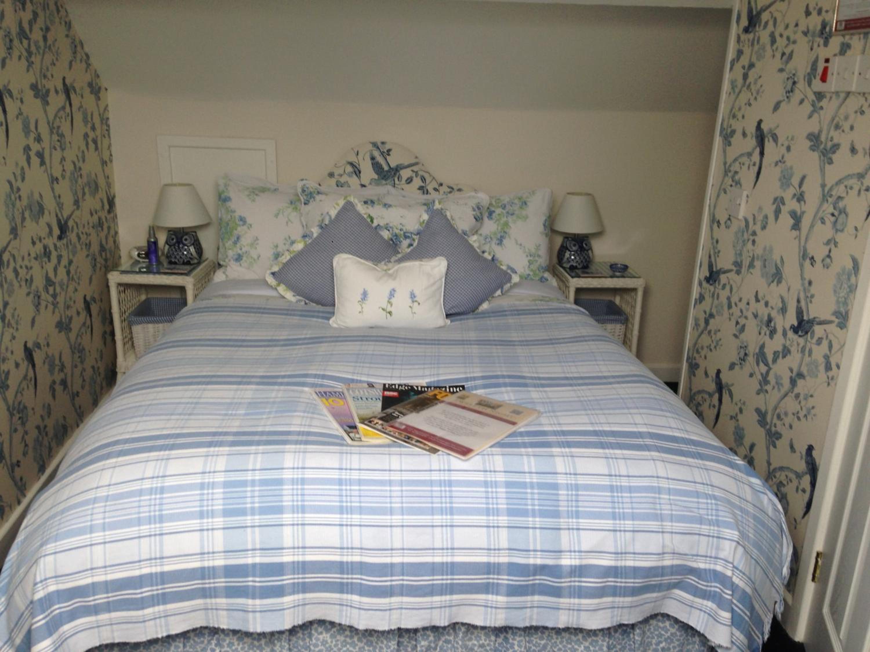 Twelfth Night Guesthouse — 12